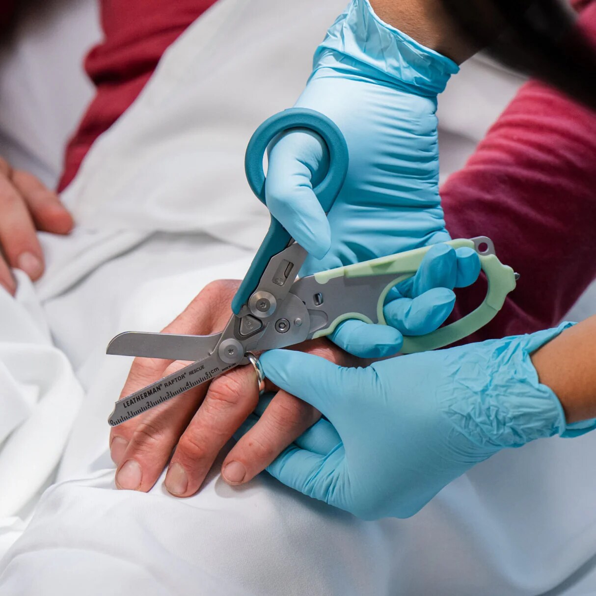 Leatherman Raptor Rescue Icy Mint Multitool with Utility Pouch