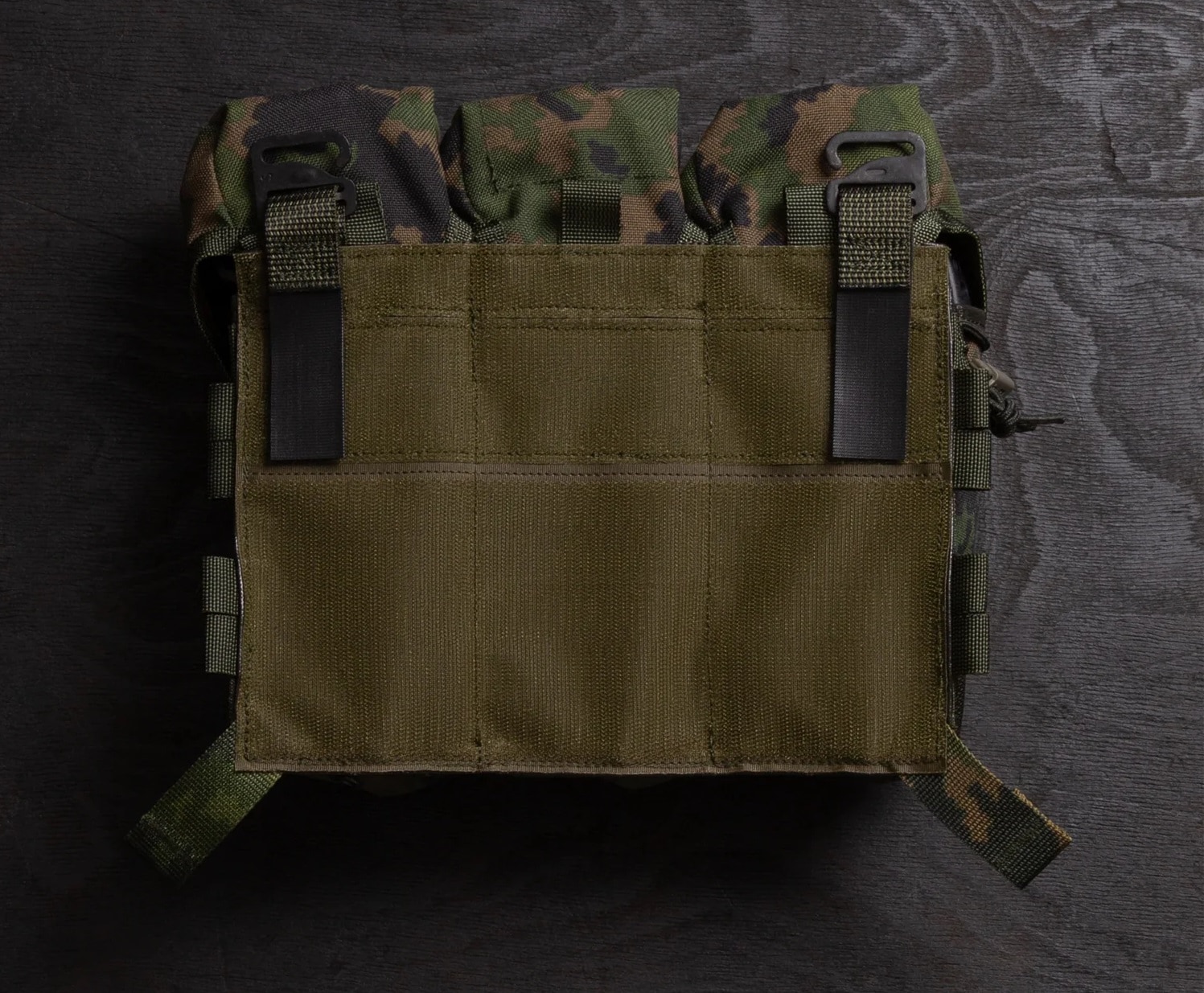 Savotta Varjelus 3x2 AR15-AK Placard Panel with Magazine Pouches - M05 Finnish Woodland Camo