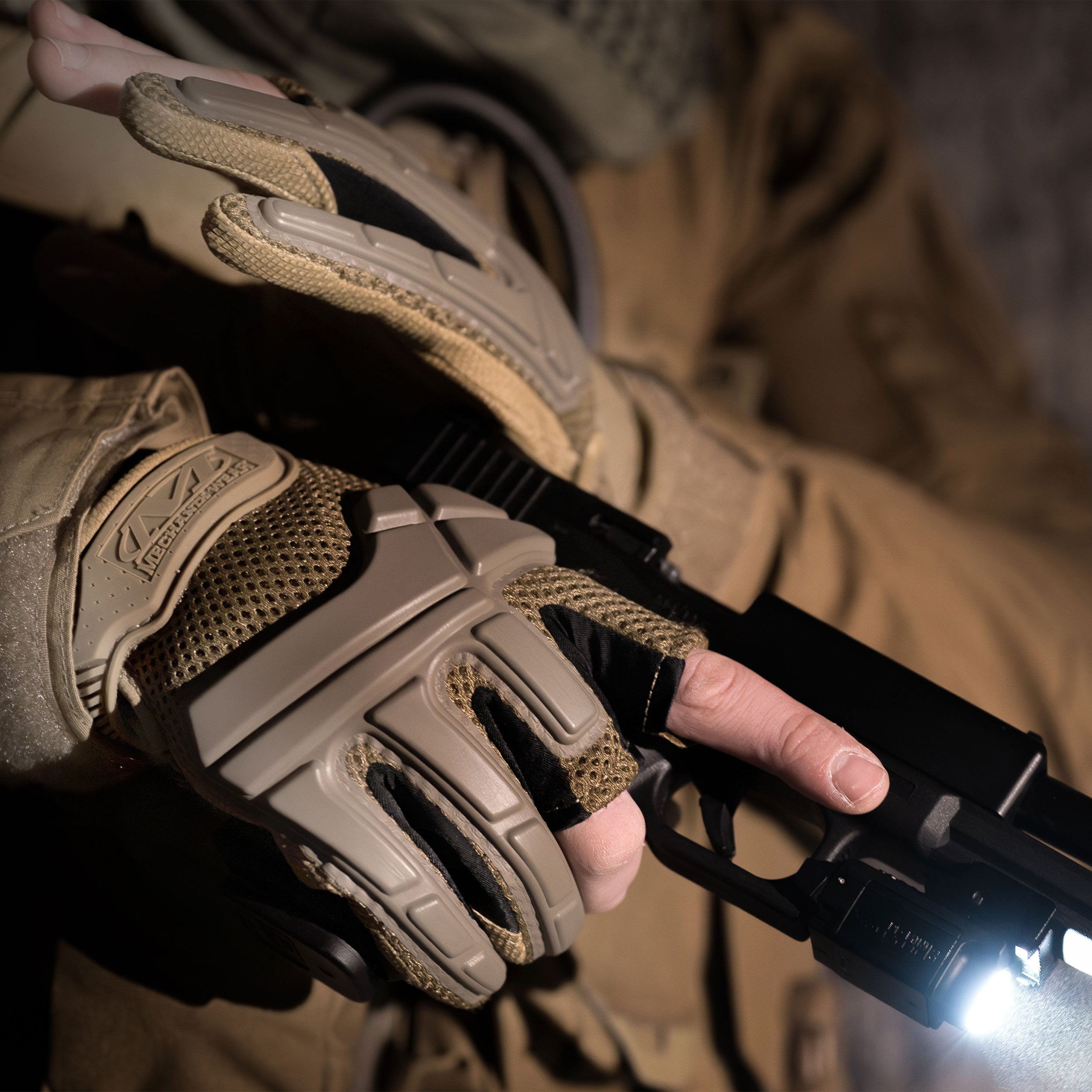 Mechanix Wear M-Pact Partial Finger Tactical Gloves Coyote 