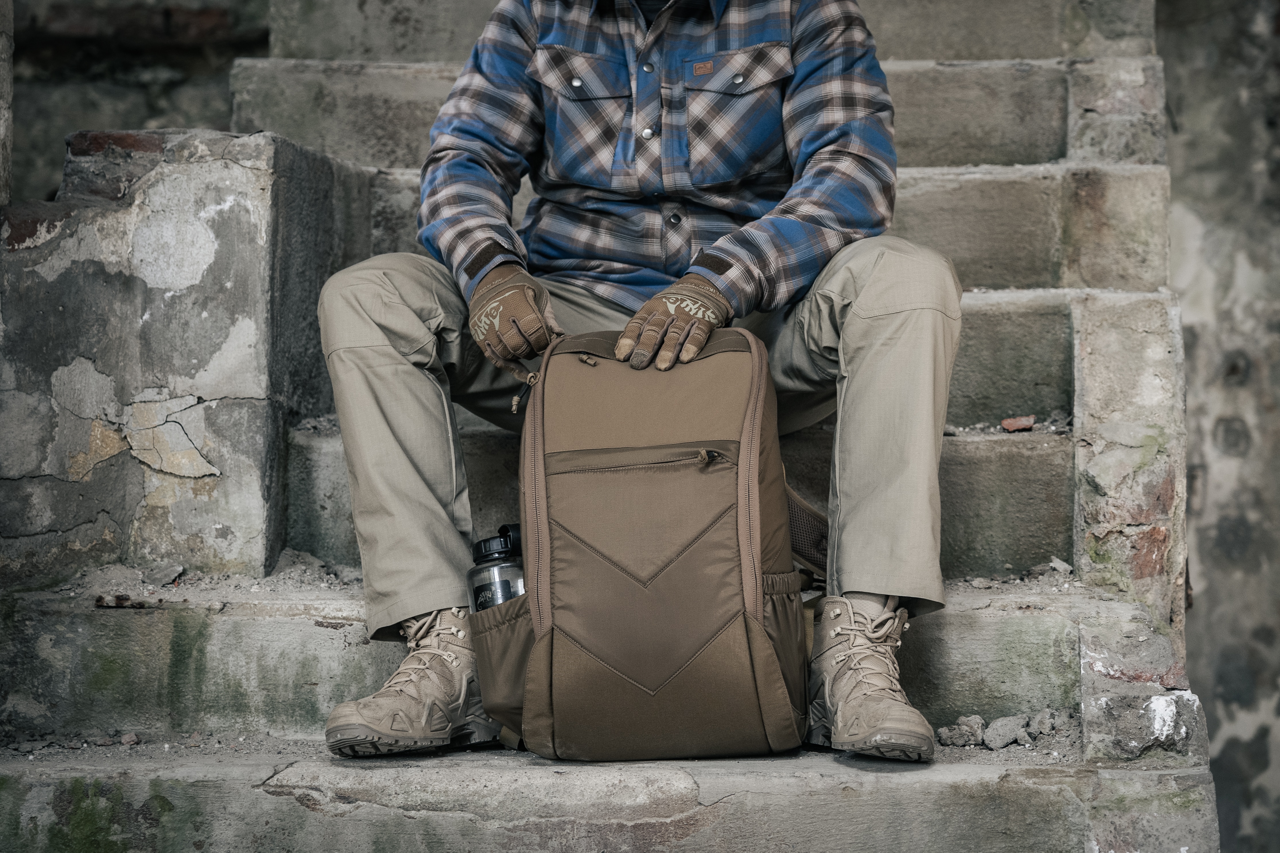 Helikon Bail Out Bag 25 l Backpack - Adaptive Green