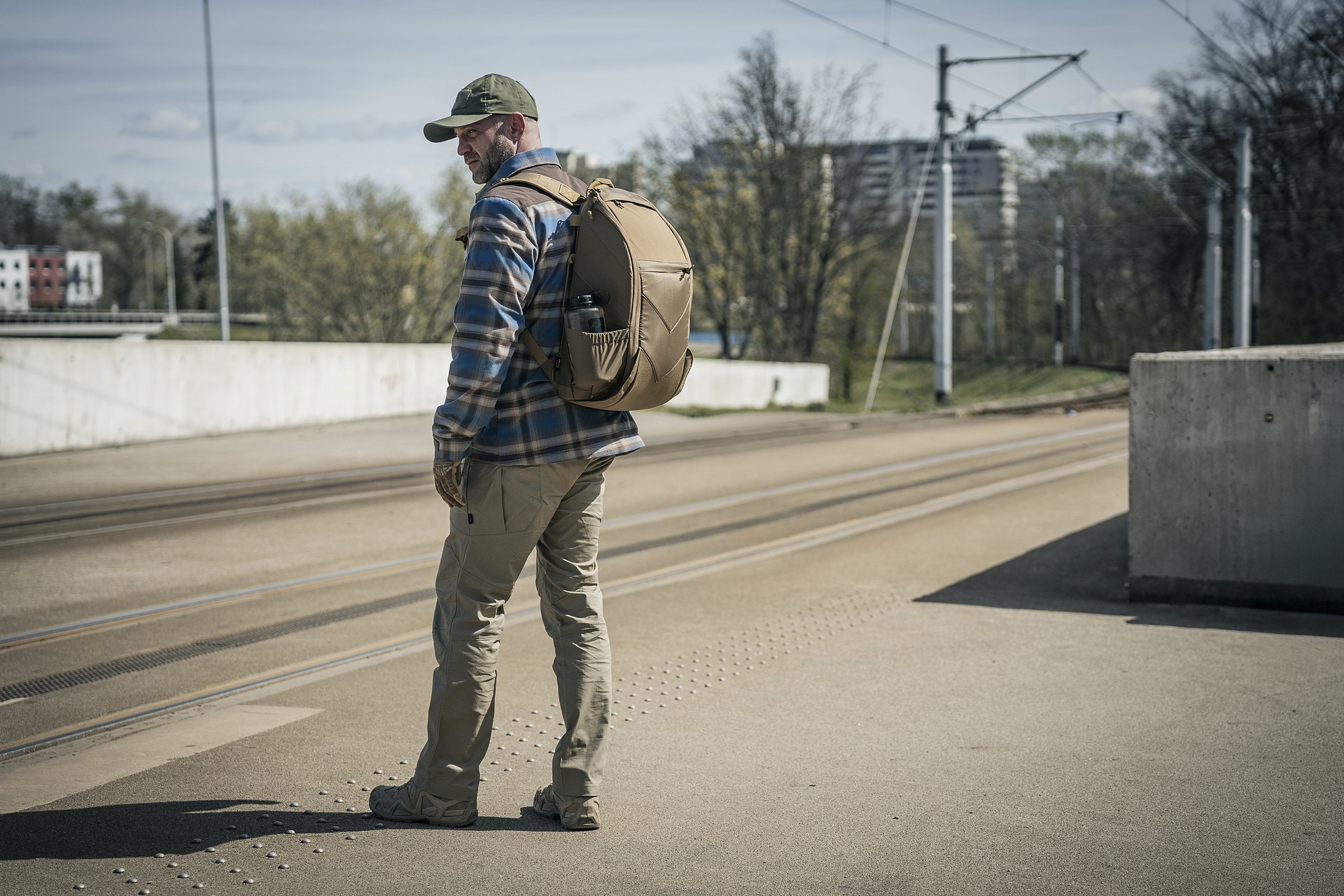 Helikon Bail Out Bag 25 l Backpack - Adaptive Green