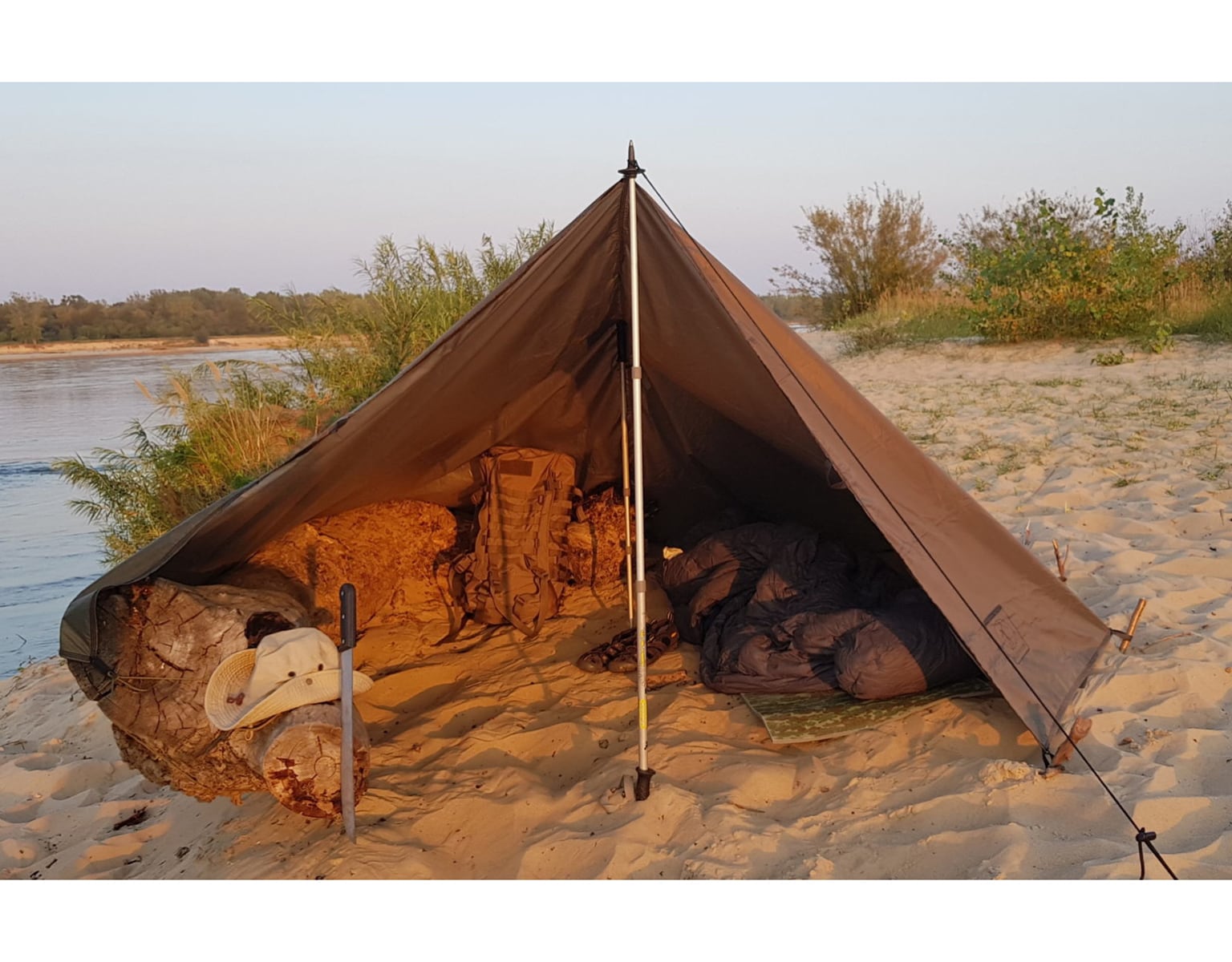 Bushmen Thermo Tarp with an insulating layer Camo