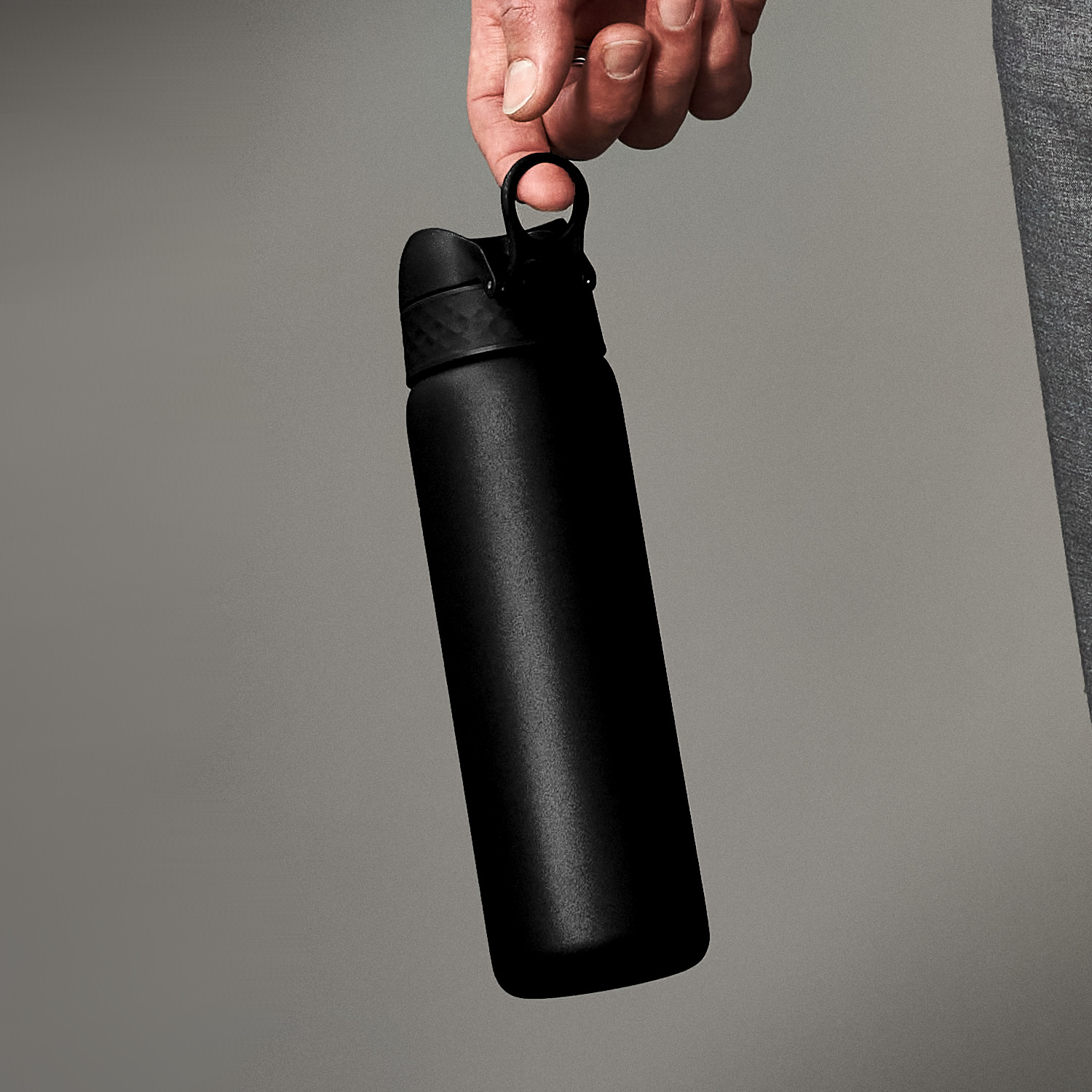 ION8 Double Wall ThermoShield 500 ml thermal bottle - Black