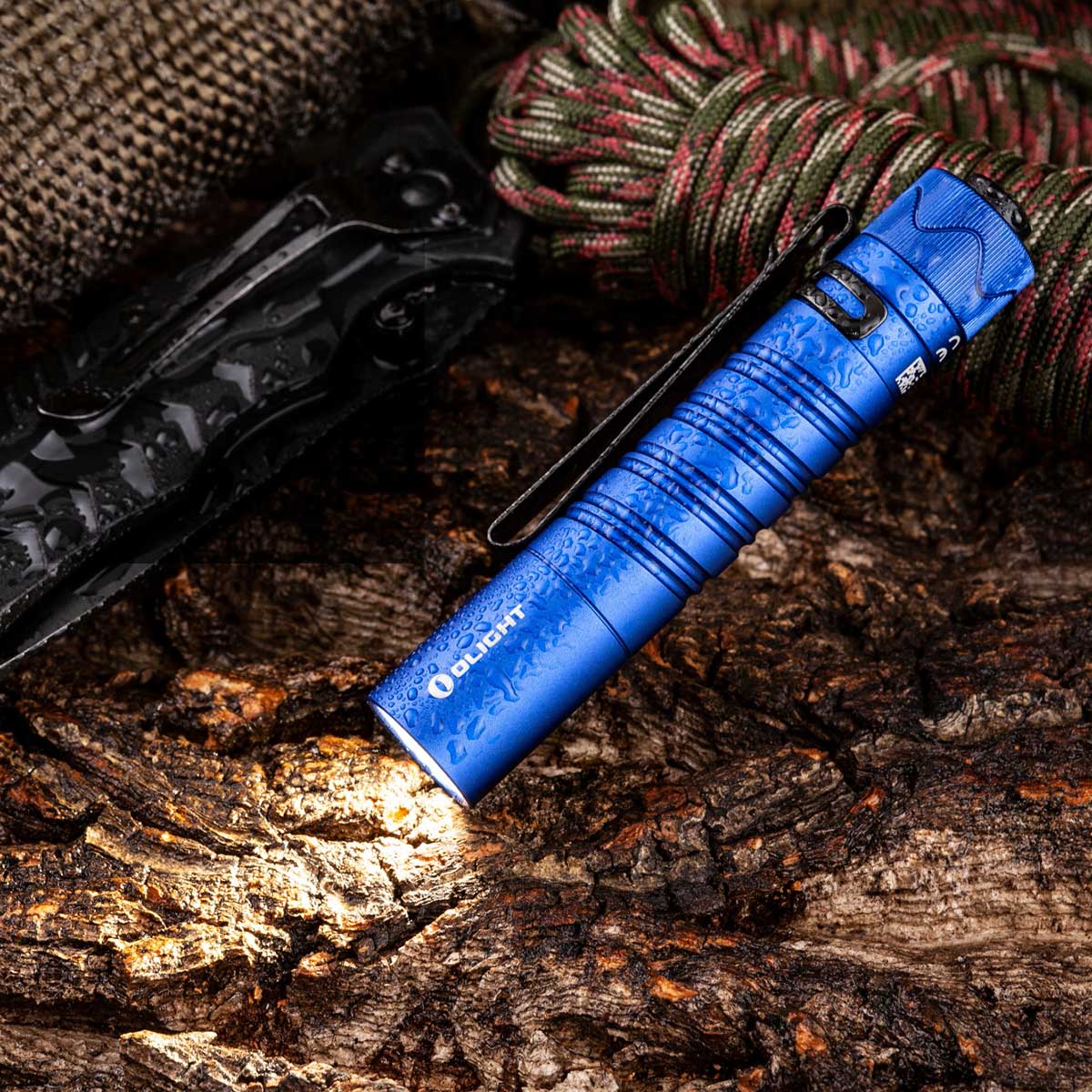 Olight I5R EOS HCRI Blue Flashlight - 285 lumens