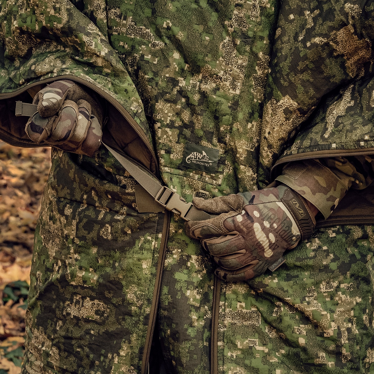 Helikon-Tex Swagman Roll Climashield Apex Poncho with sleeping bag function - PenCott WildWood