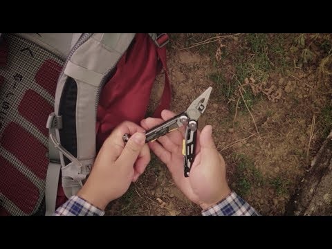 Leatherman Signal Green Topo Multitool with sheath - limited edition
