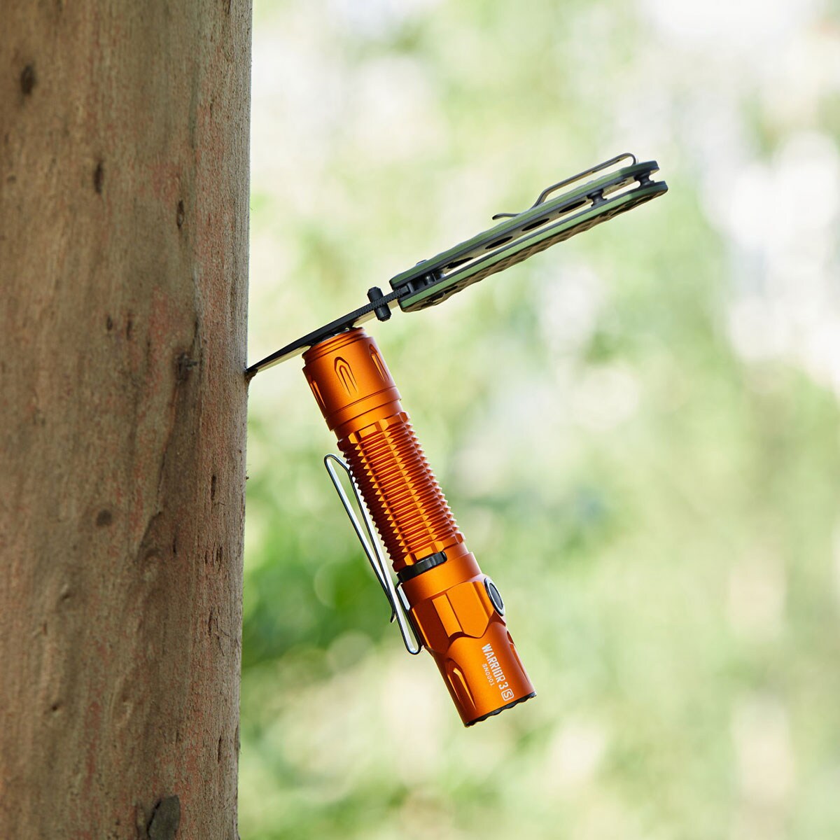 Olight Warrior 3S Limited Edition Orange flashlight - 2300 lumens