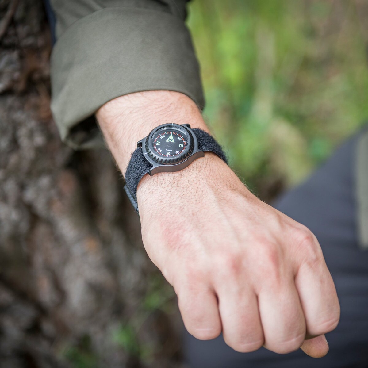 Helikon T25 wrist compass