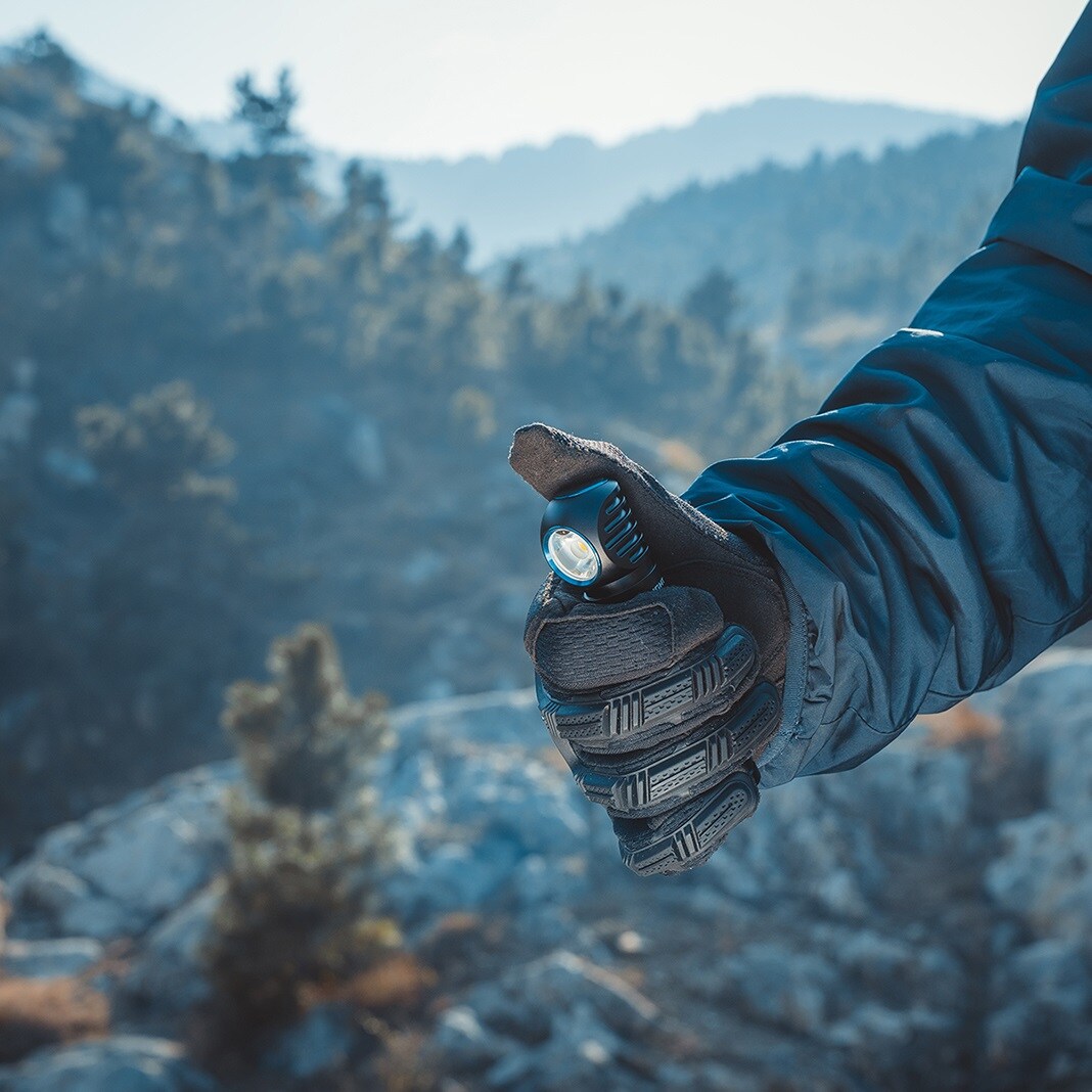 Olight Perun 2 Cool White Kit Head and Angle Torch Black with headband - 2500 lumens