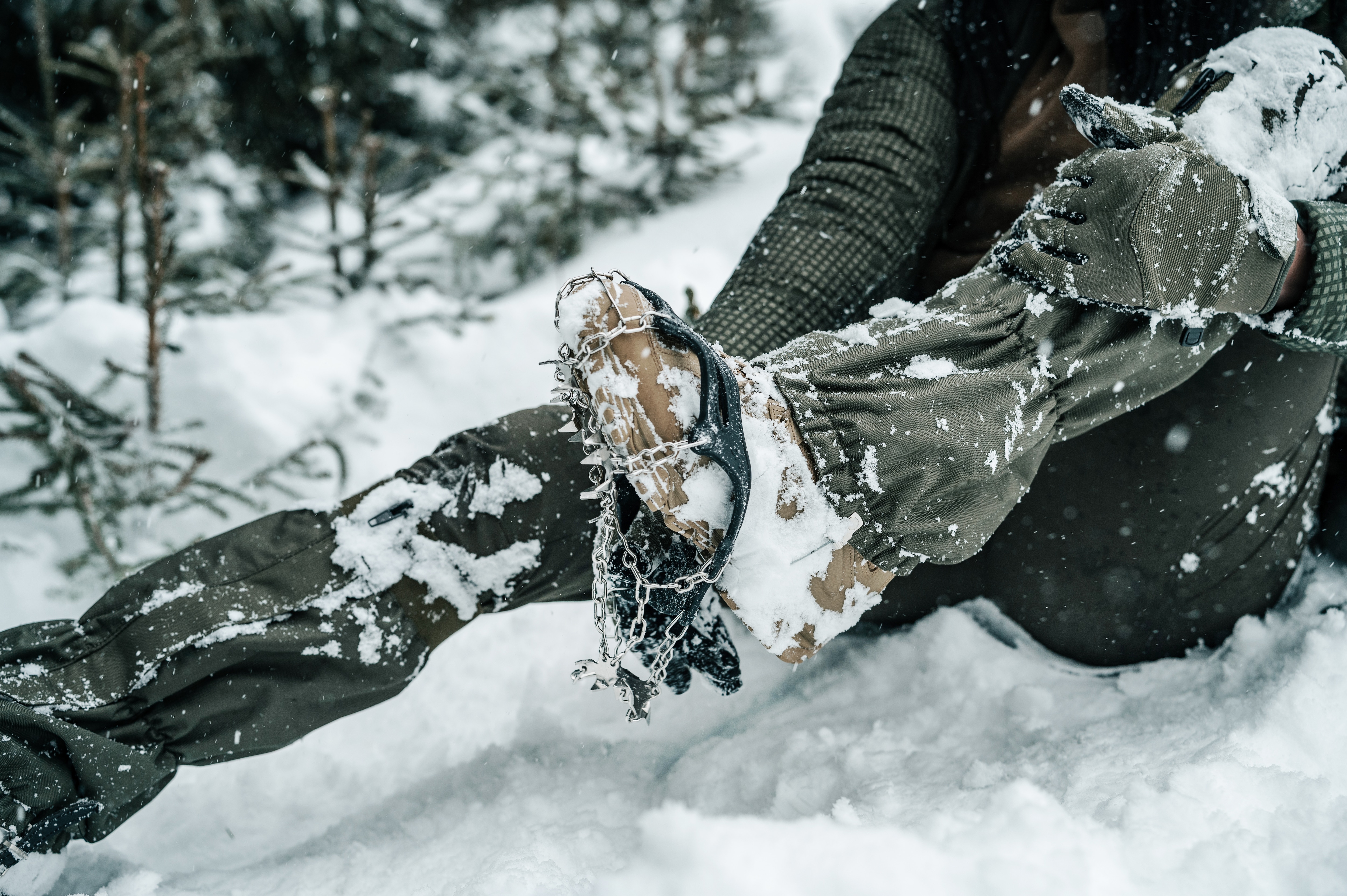 Badger Outdoor Himalaya Boot Crampons Black