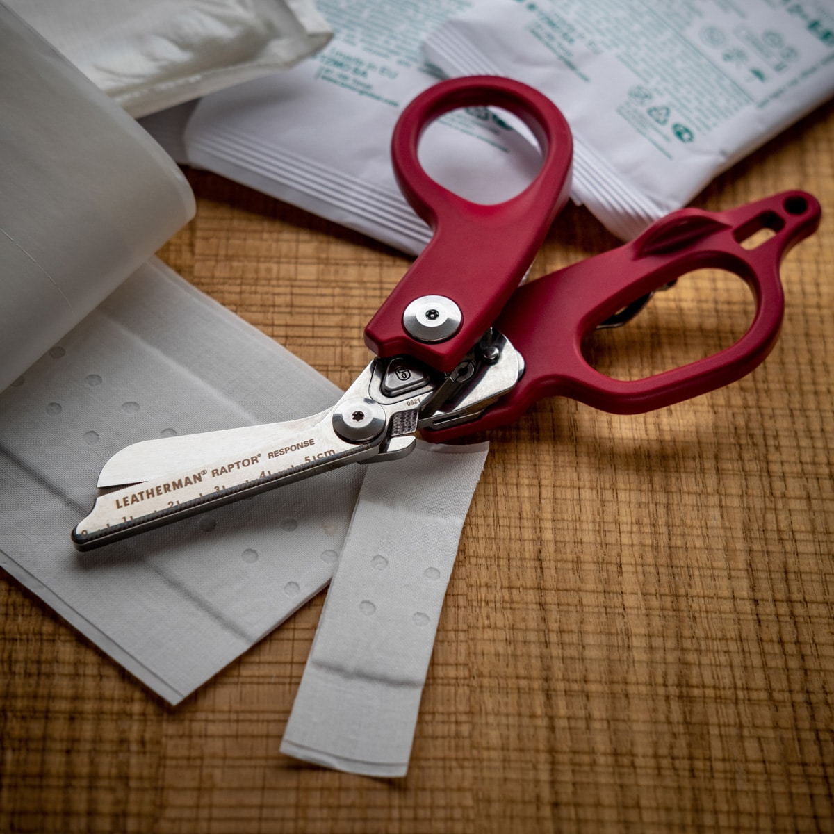 Leatherman Raptor Response Multitool - Crimson Red