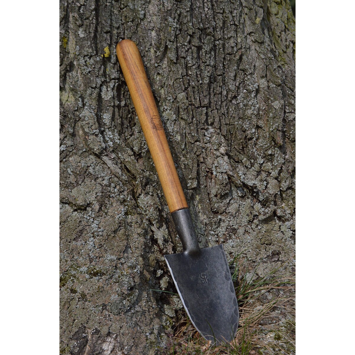 Dębowa Kuźnia PanzerSpade Forged shovel