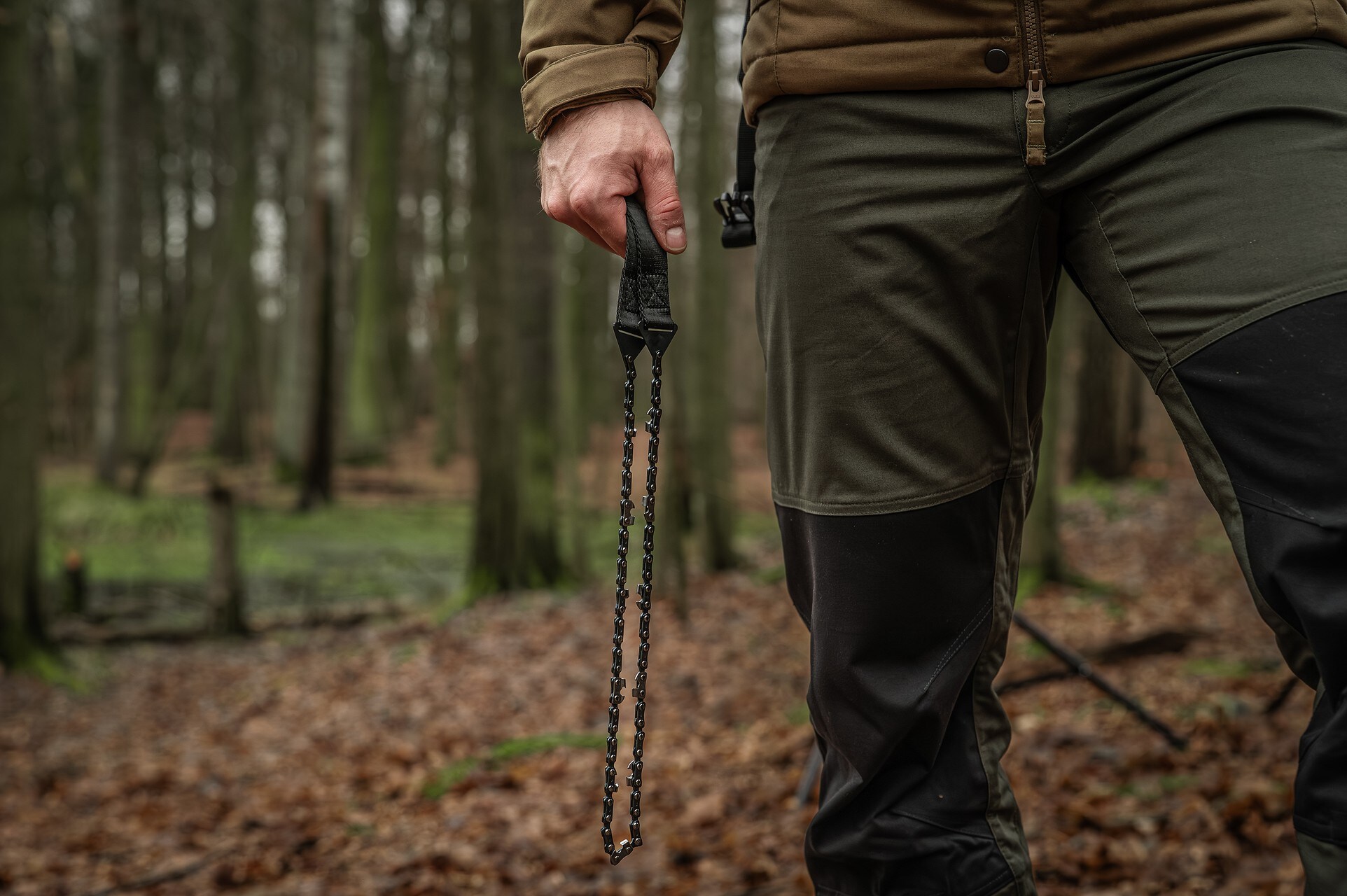 Badger Outdoor Army Chainsaw With Handles