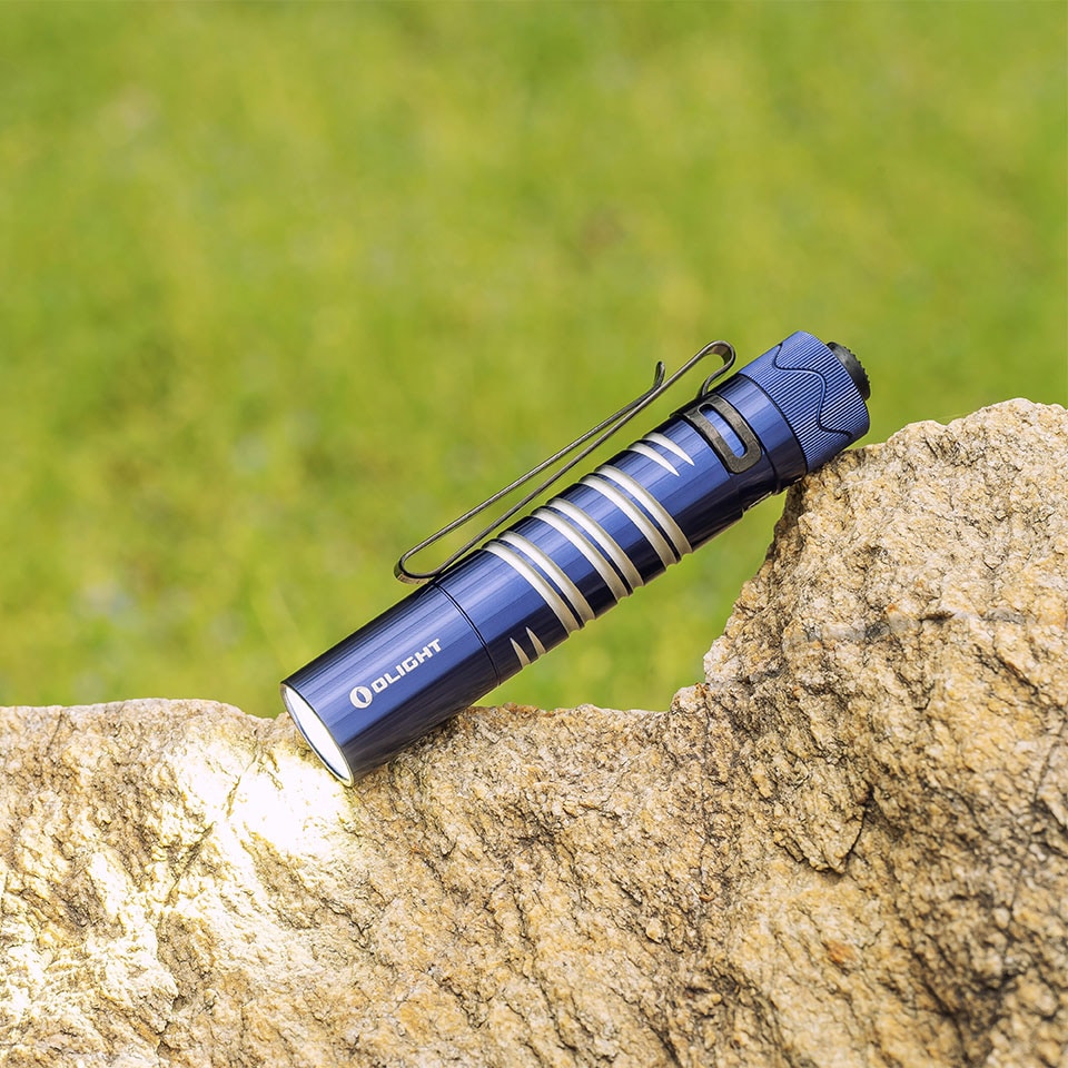 Olight I5R EOS Flashlight Regal Blue - 350 lumens