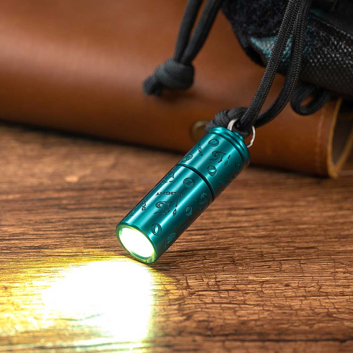 Olight I16 Blue Limited Edition Flashlight - 180 lumens