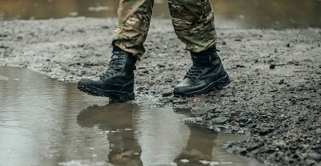 How and with what to waterproof shoes? 