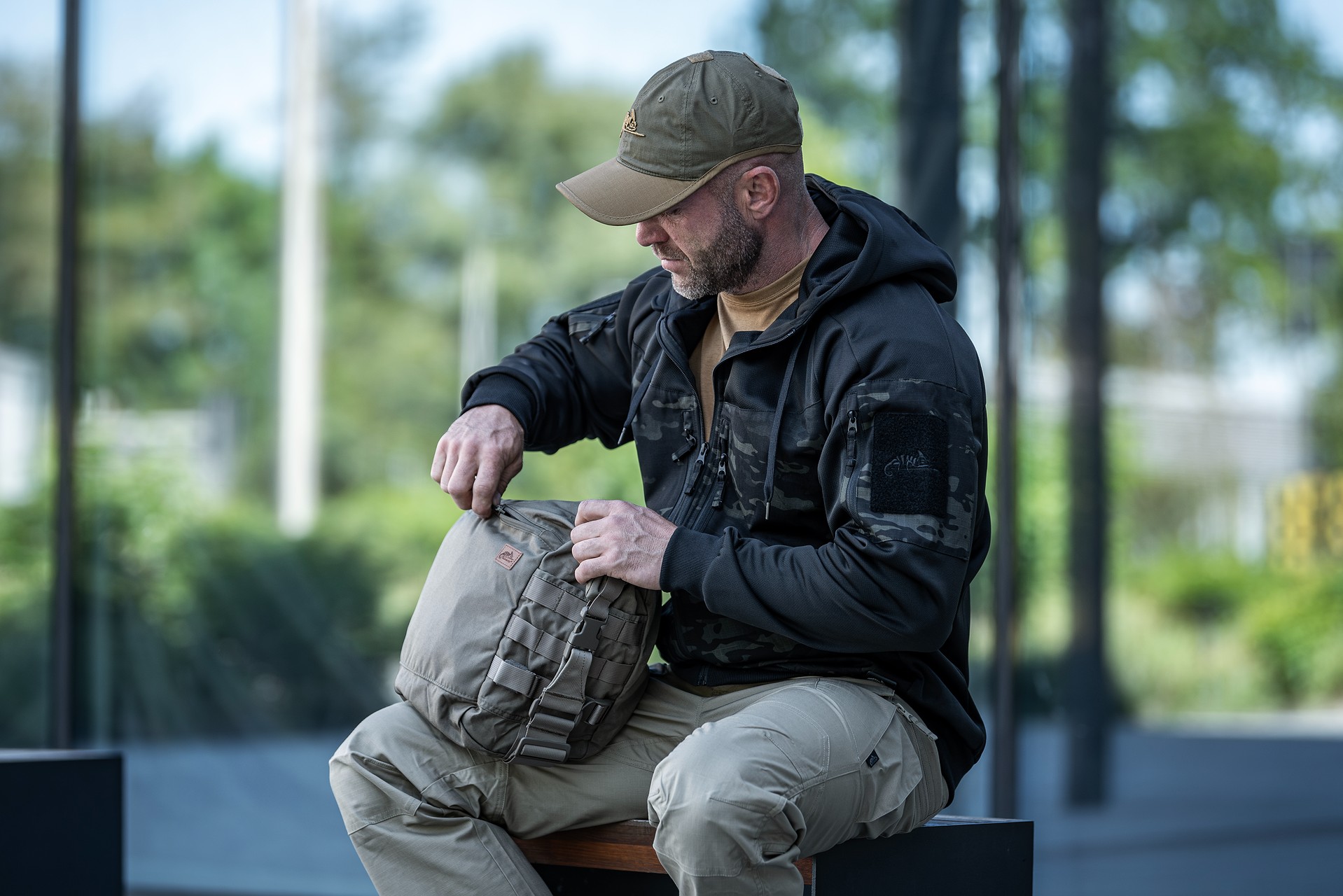 Helikon-Tex Rogue Hoodie - Black/MultiCam Black huppari