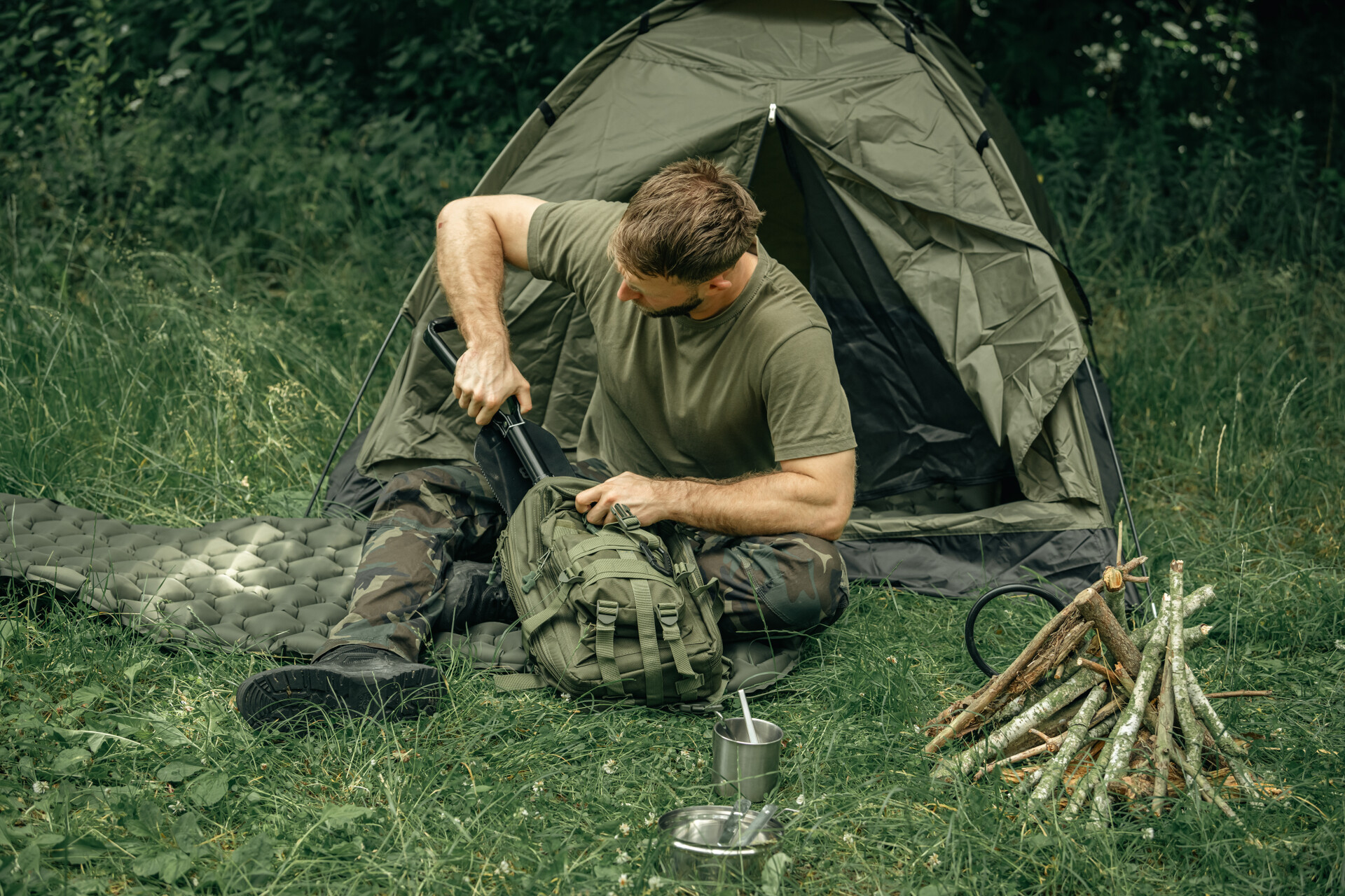 Badger Outdoor Taitettava Kenttälapio