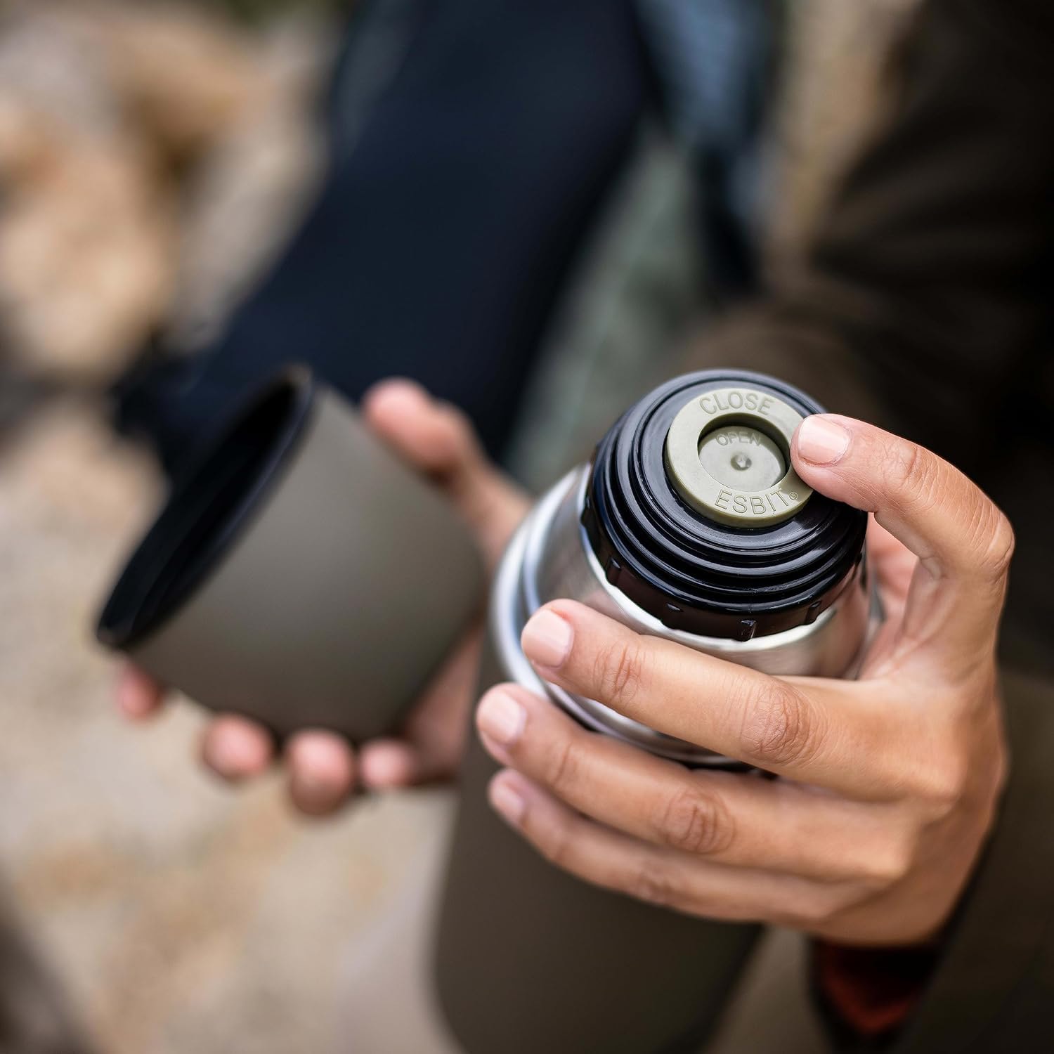 Esbit Vacuum Flask 1 l Termospullo - Olive Green
