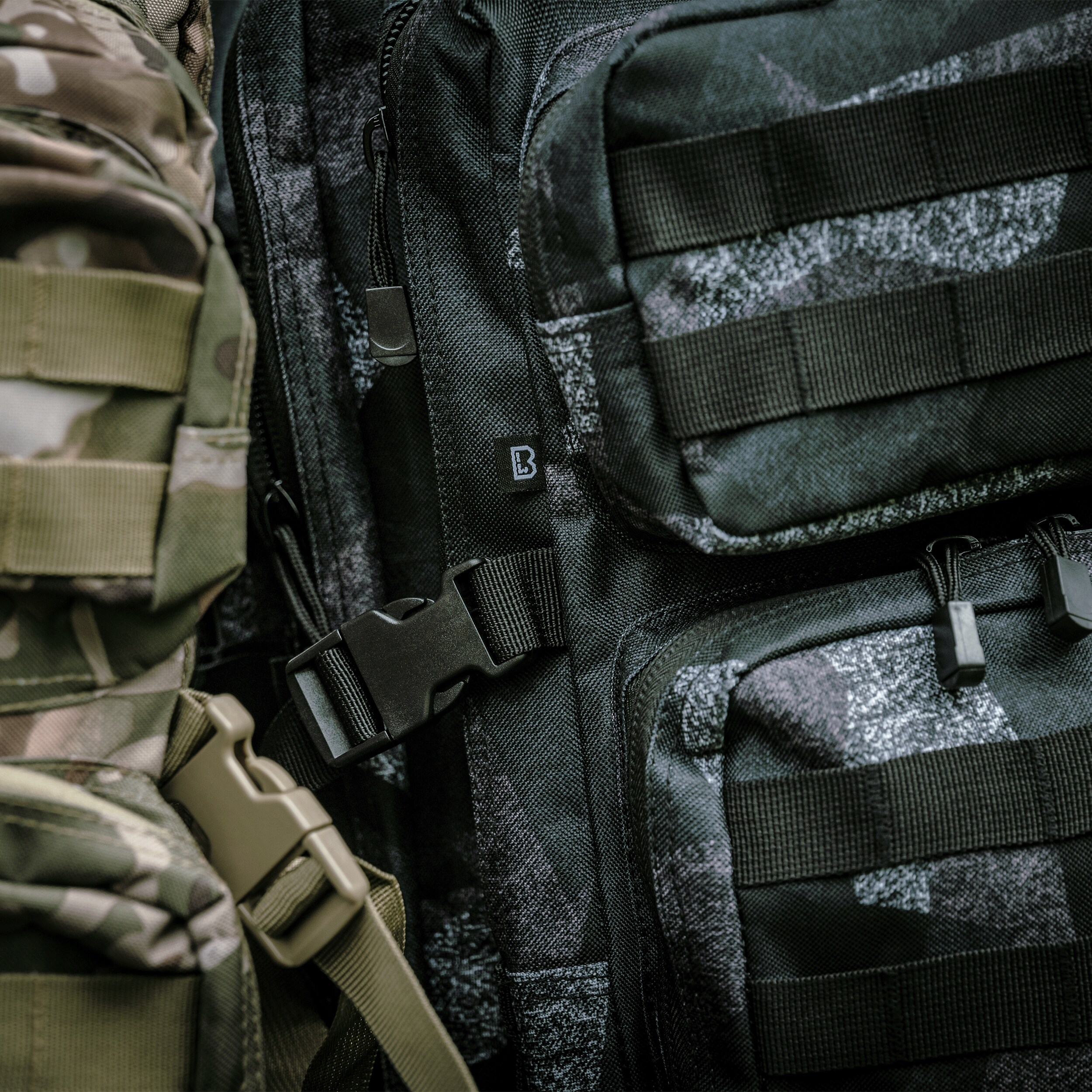 Brandit US Cooper 40 l Reppu - Night Camo