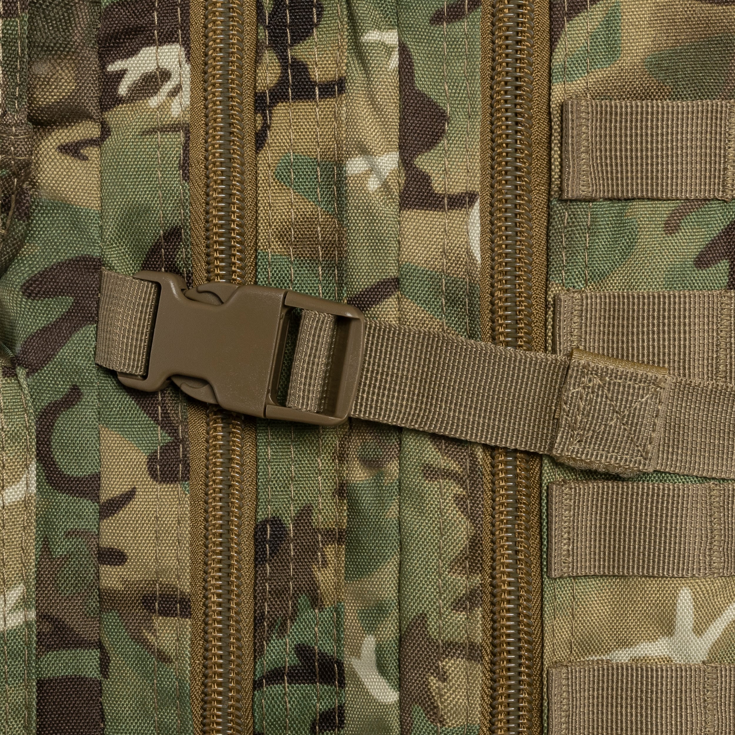Mil-Tec Assault Pack Small Reppu 20 l - Arid MC Camo