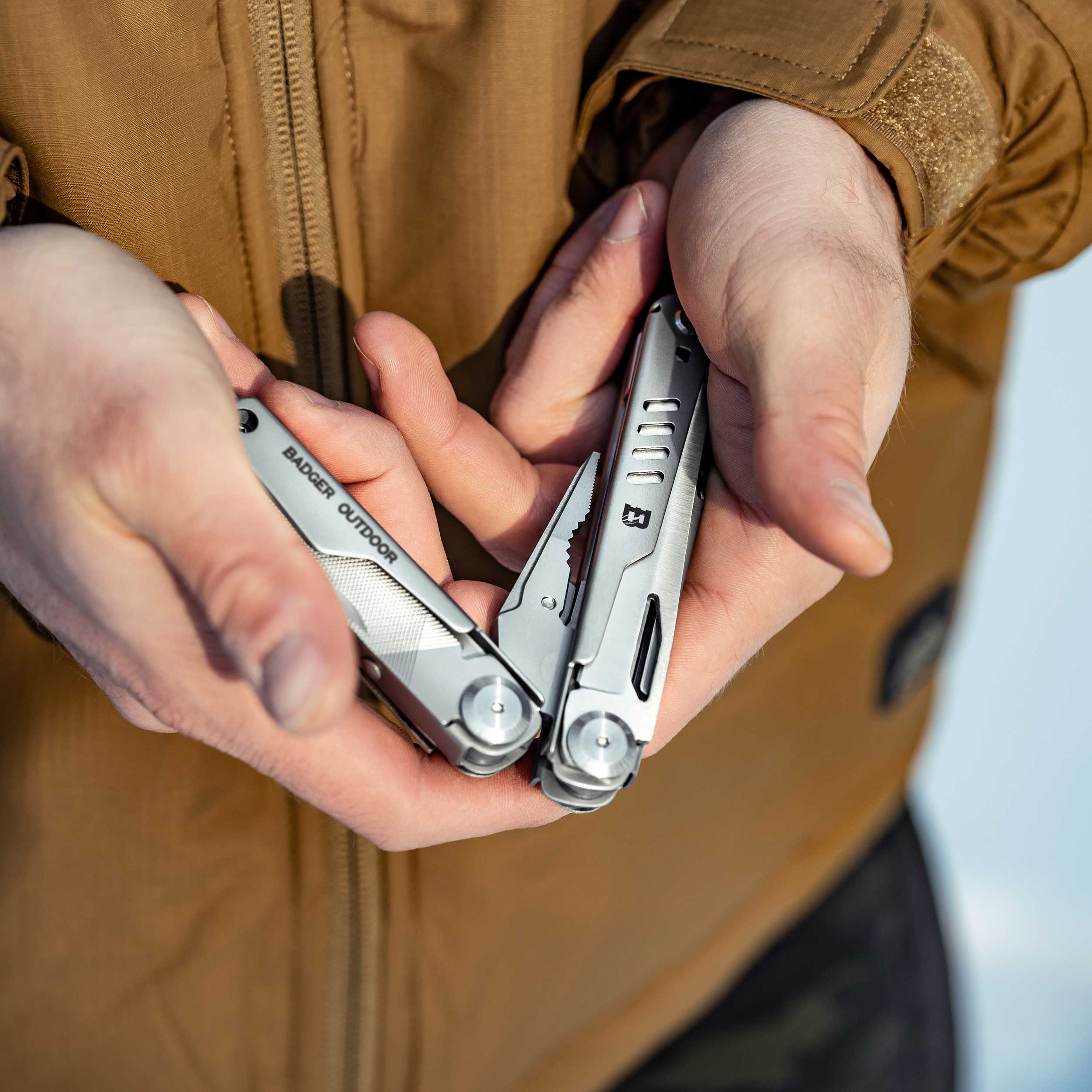 Badger Outdoor Fang Monitoimityökalu