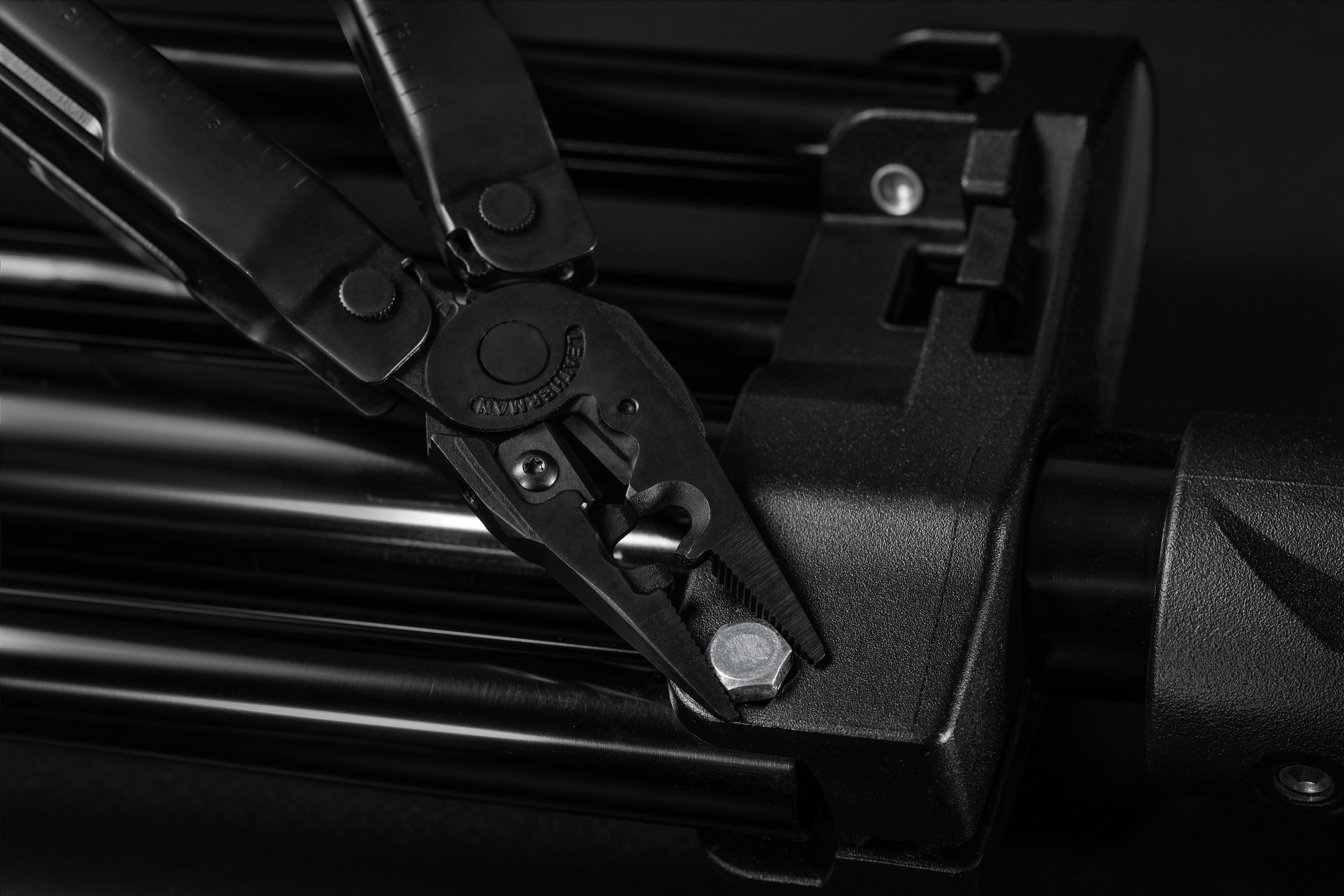 Leatherman Super Tool 300 EOD Monitoimityökalu