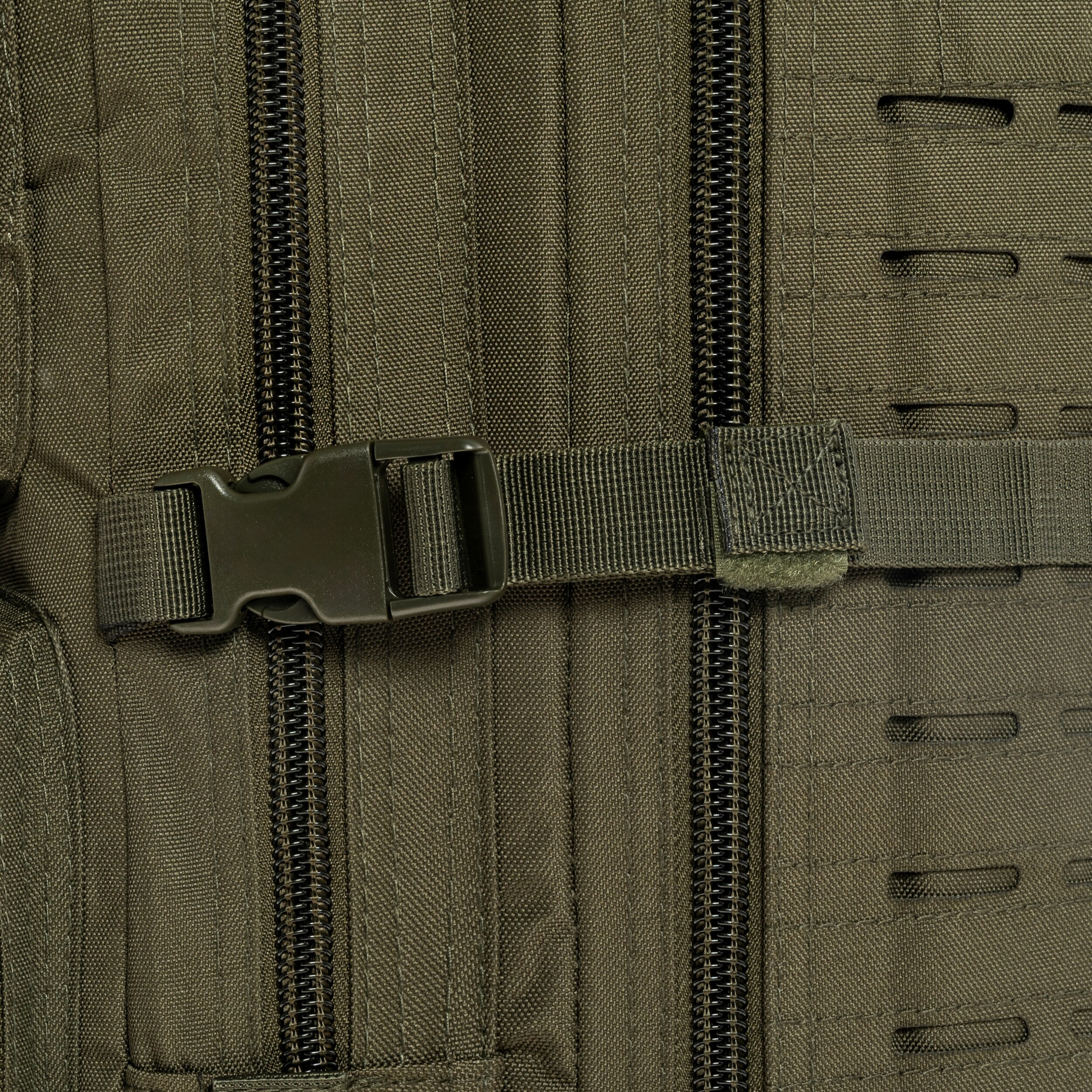 Mil-Tec Assault Pack Laser Cut Large 36 l Reppu - Olive