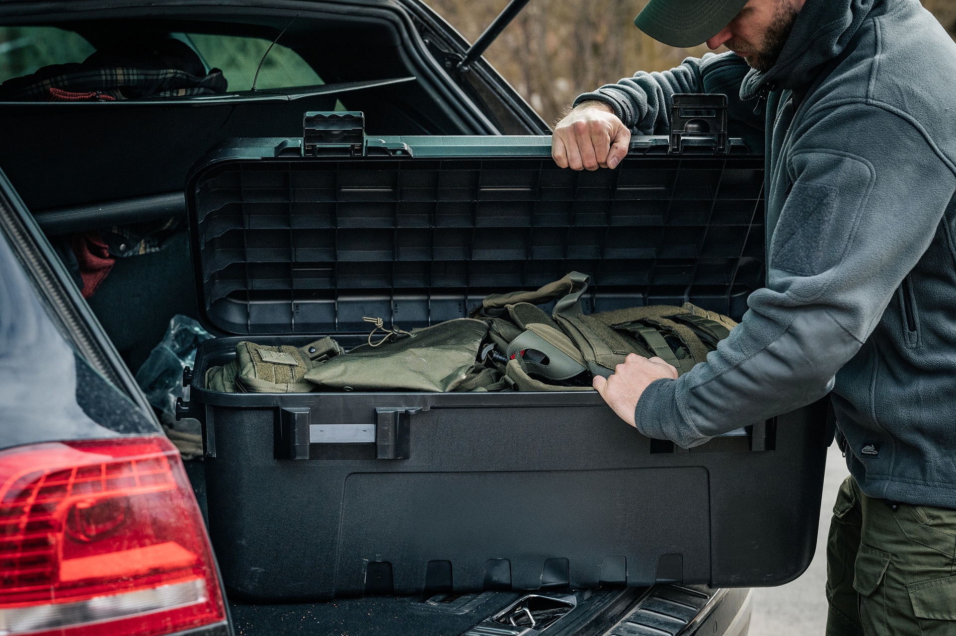 Plano Sportsman's Trunk Large 102 l Kuljetuslaatikko - Black