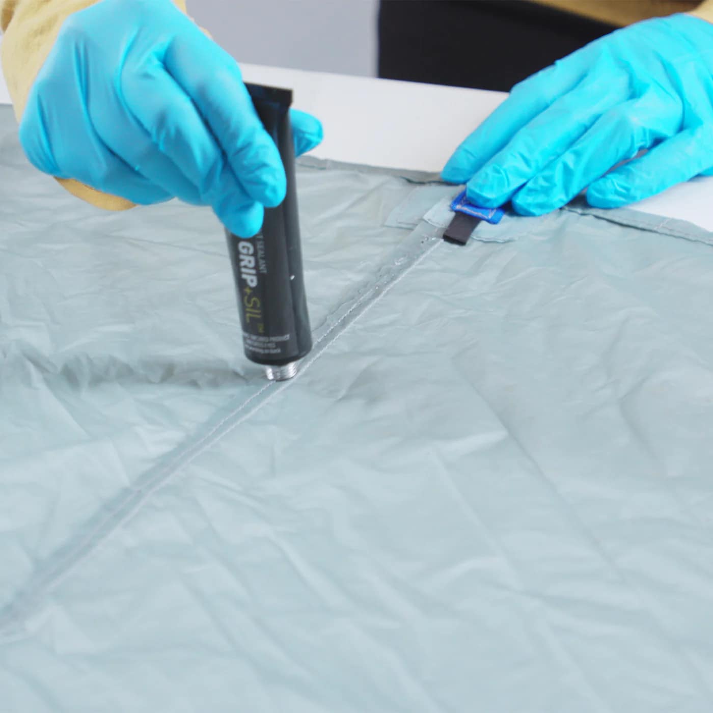 Gear Aid Seam Grip + Sil Sicilone Tent Sealant Korjaussarja 28 g