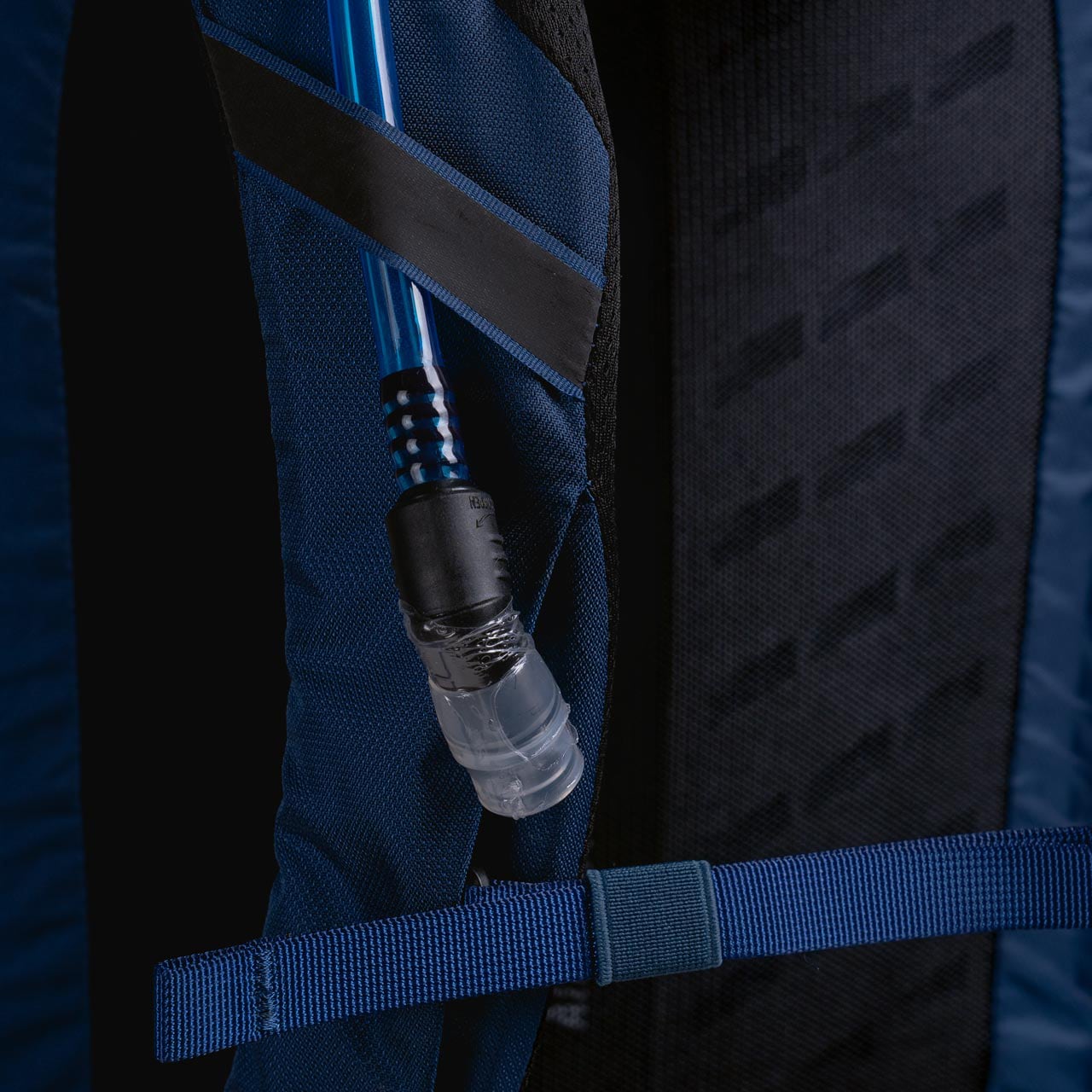 Alpinus Masca 30 l Reppu - Sininen