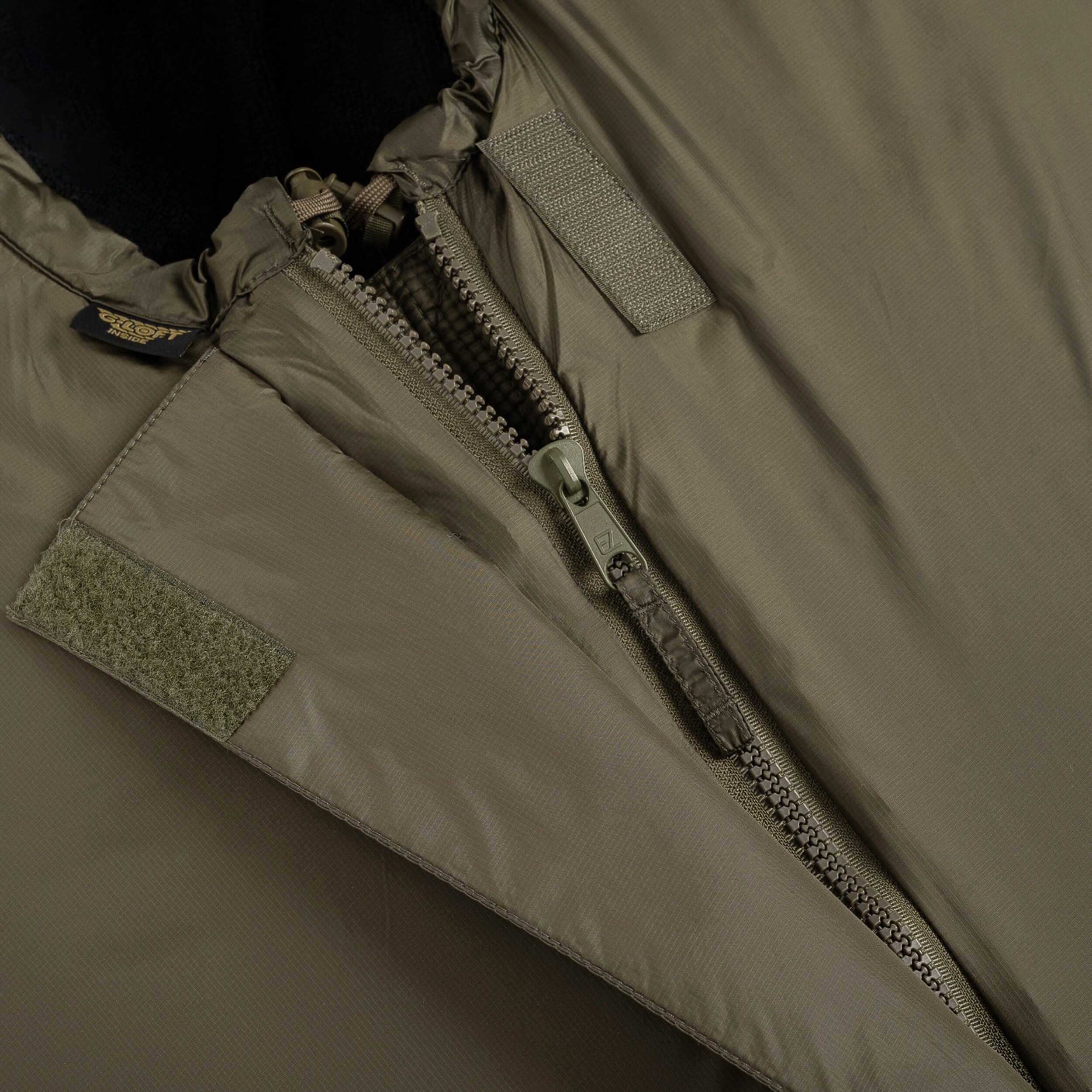Carinthia SOF 2 Medium Makuupussi - Olive