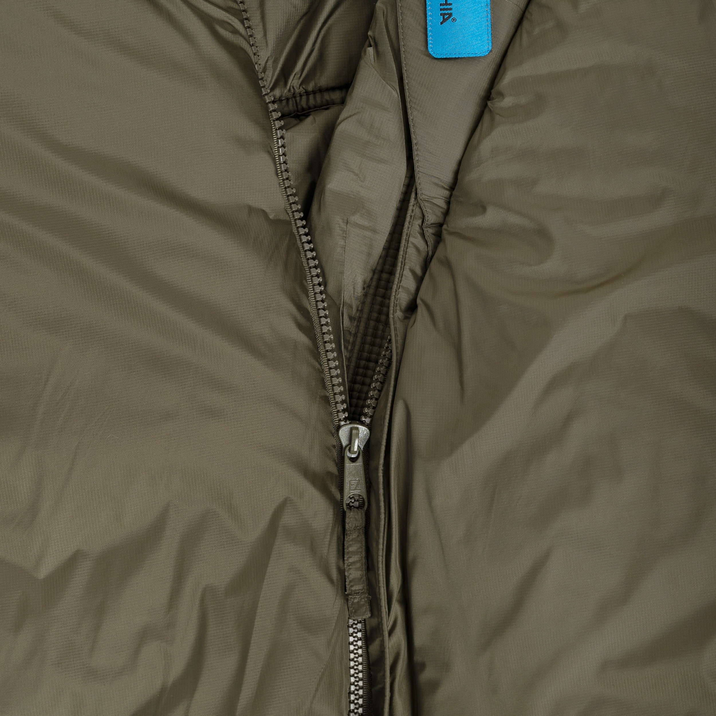 Carinthia SOF 3 Medium Makuupussi - Olive - Oikea