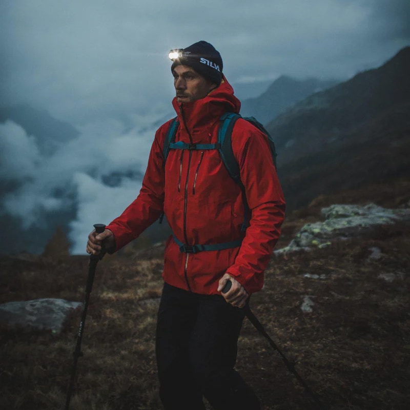 Silva Explore 5 Otsalamppu 700 lumen - Black