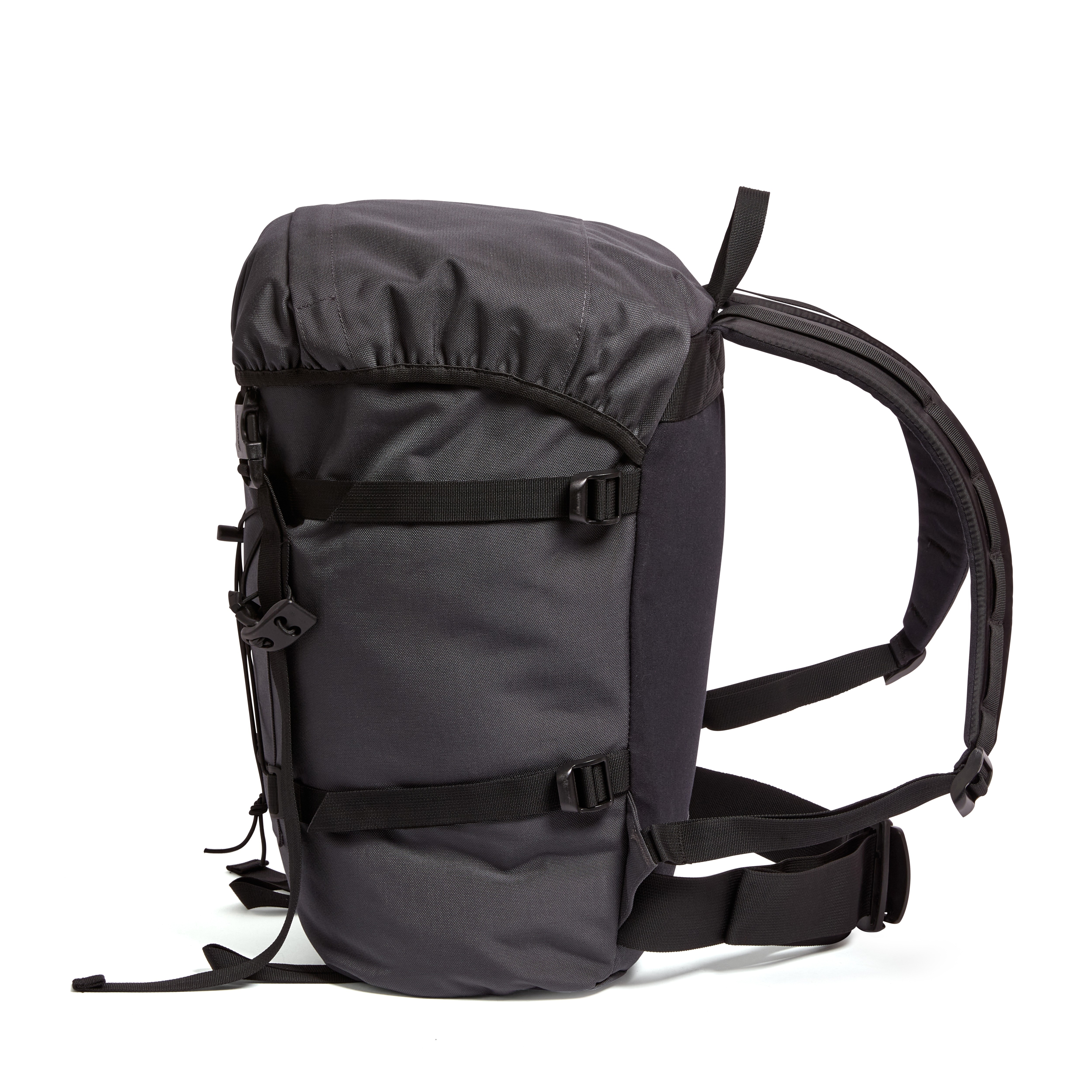 Berghaus Tactical Munro II IR Reppu 35 l - Dark Grey