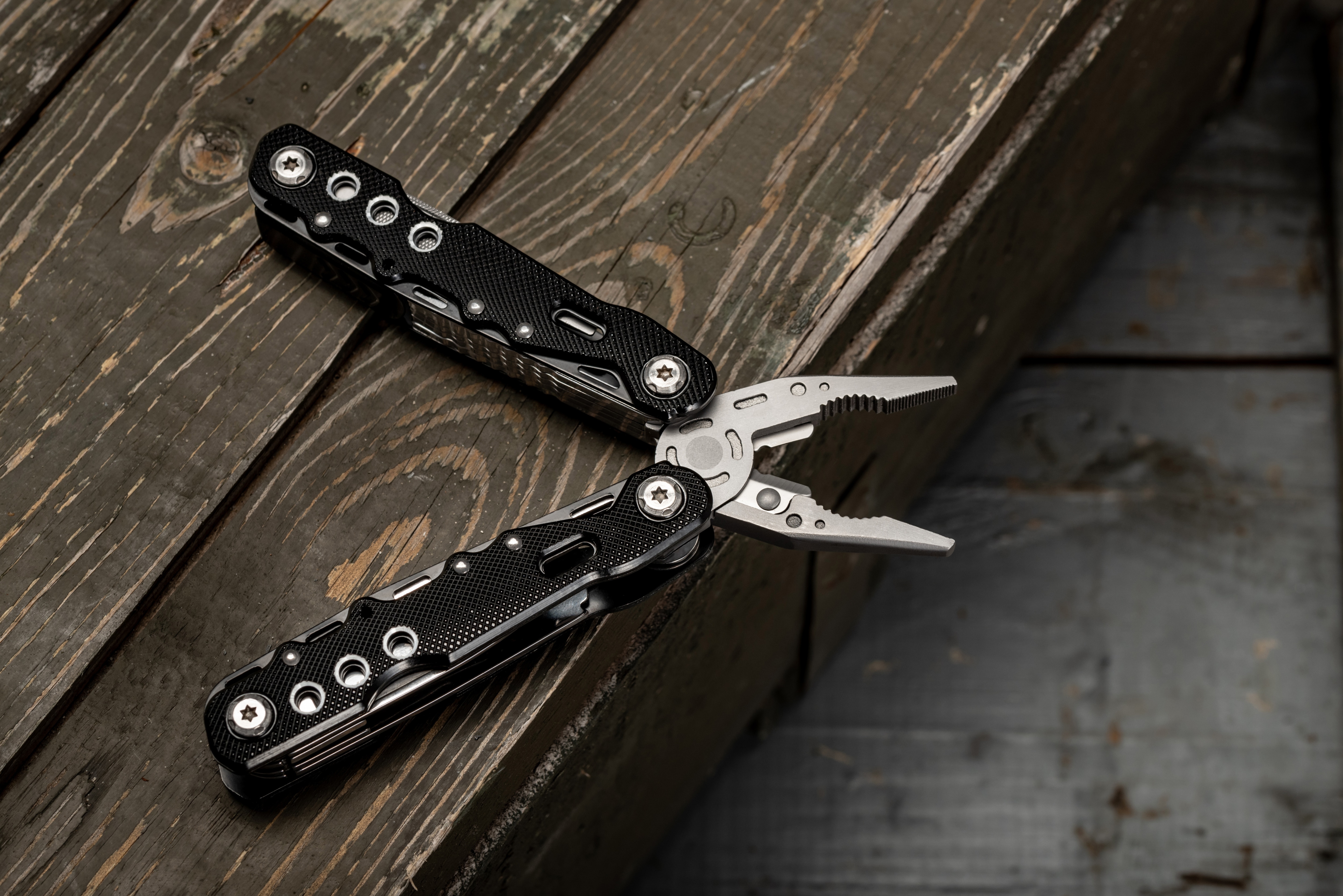 Mamba Tac Craft 12w1 Multityökalu - Black