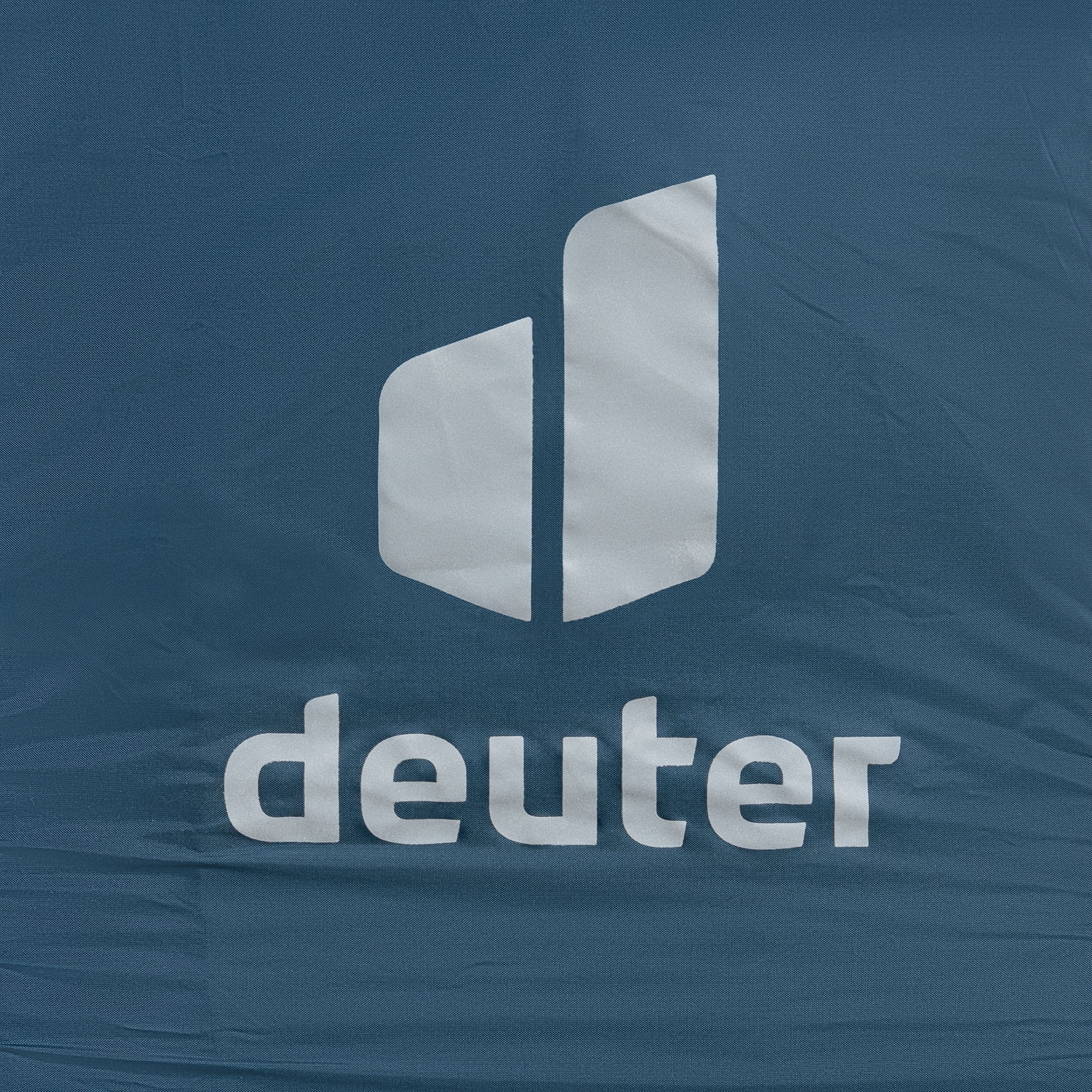 Deuter KC Raincover Deluxe Sadesuoja kantoreppuun - Ara