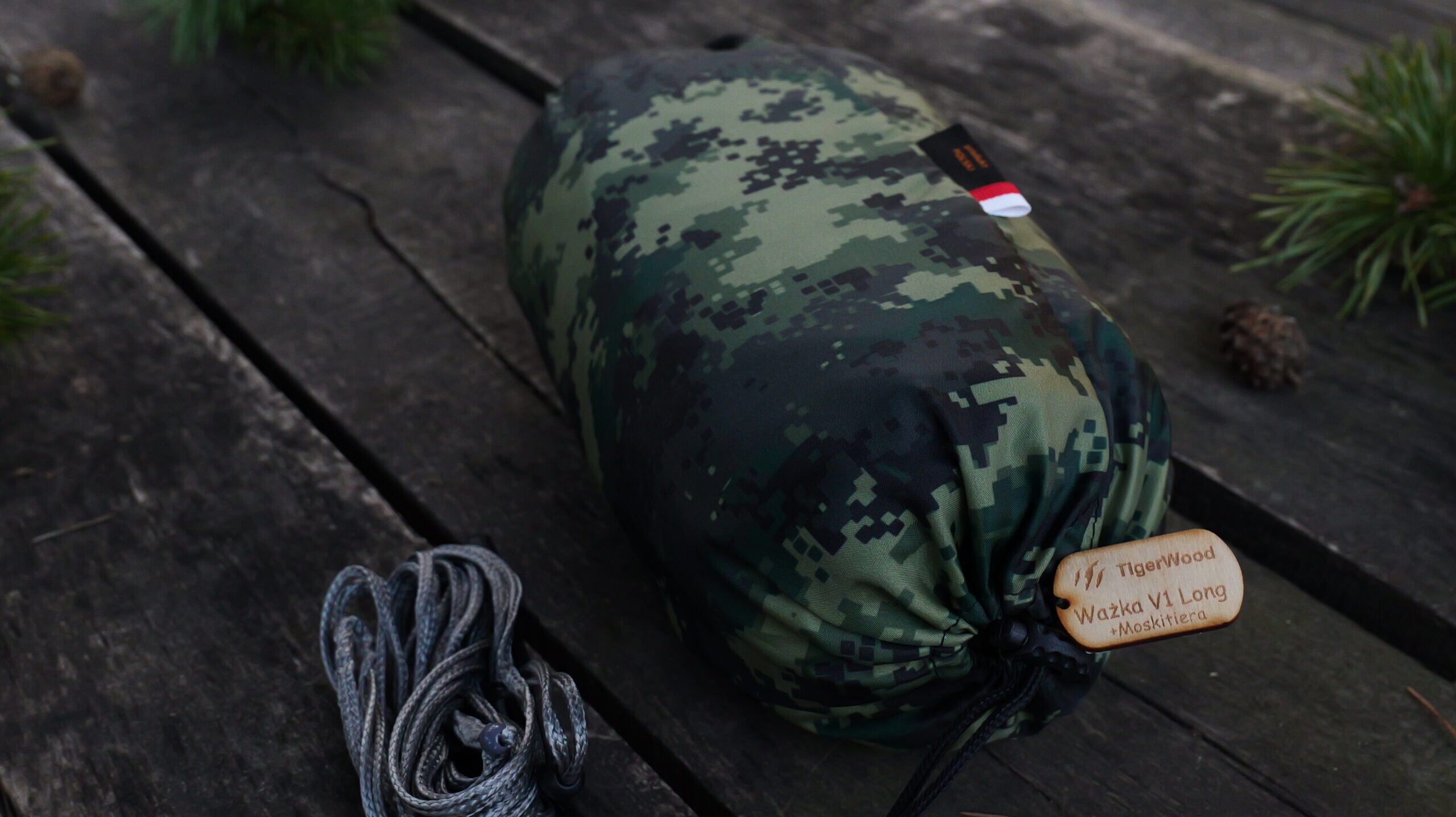 TigerWood Ważka V1 Long Pocket Camo riippumatto - hyttysverkolla