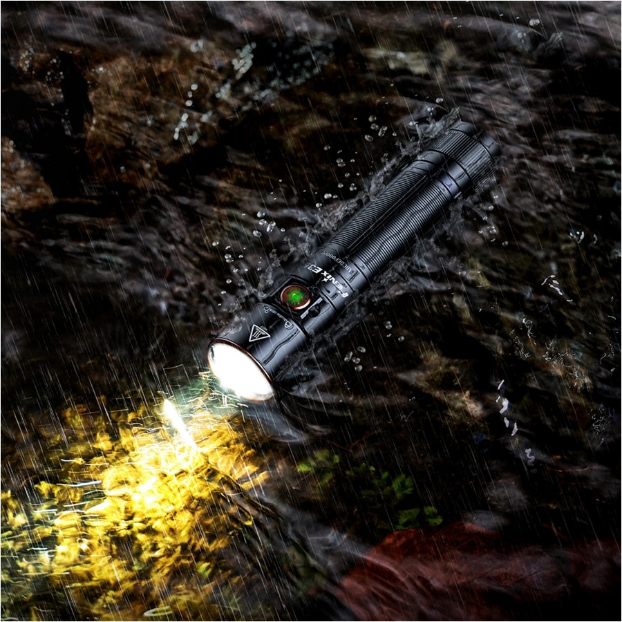 Fenix E35R Taskulamppu 3100 lumen