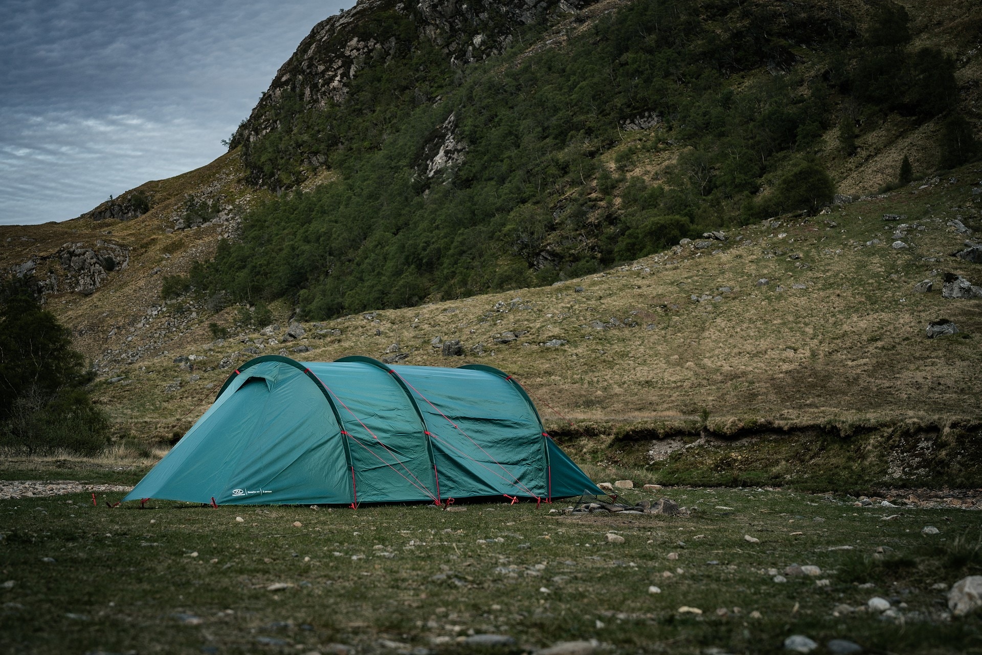Highlander Outdoor Respite Extended Tunnel Tent Kaksihengen teltta - Pine Green