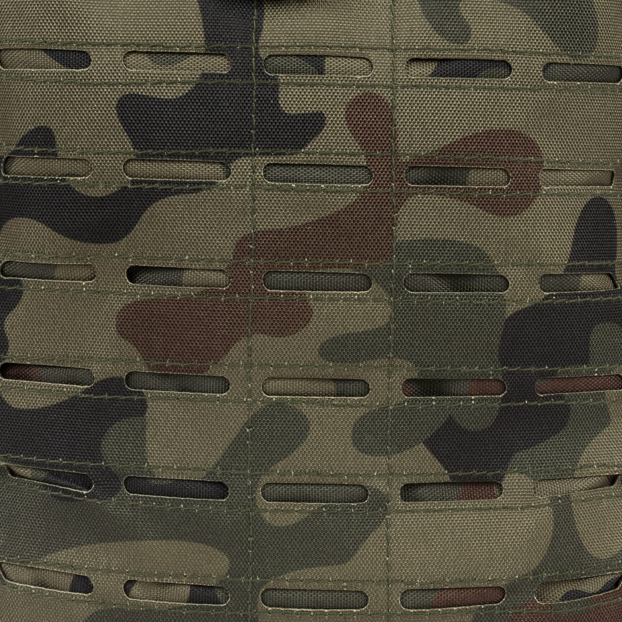 Mil-Tec Assault Pack Laser Cut Large 36 l Reppu - wz.93 Pantera PL Woodland