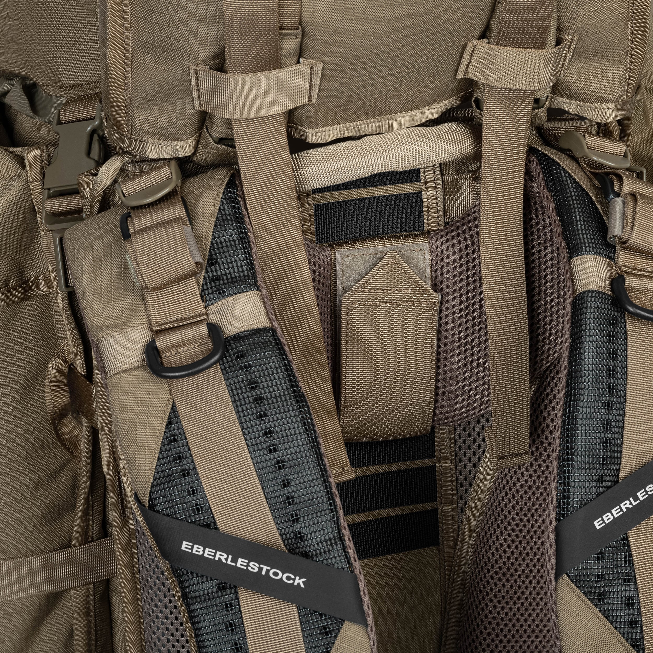 Eberlestock Operator Reppu 97,5 l - Dry Earth