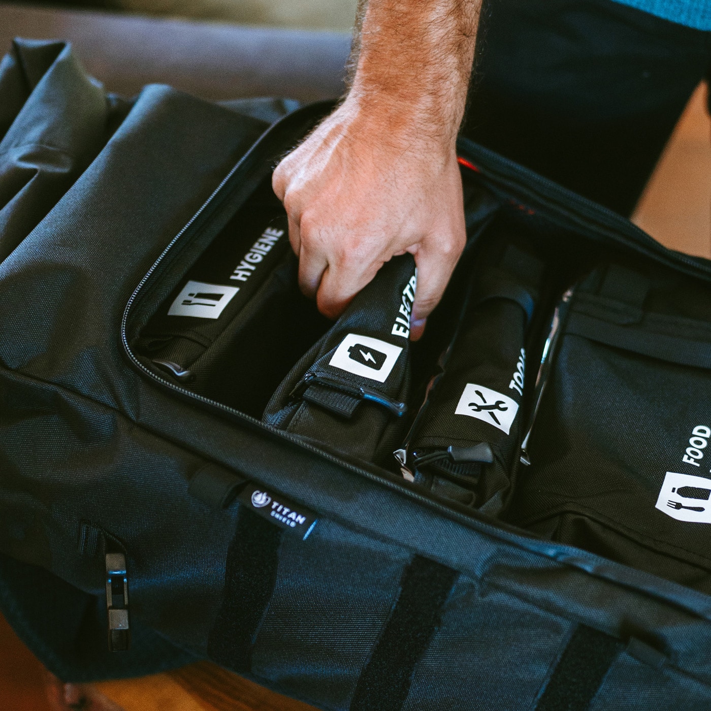 Help Bag Max Pro 5.0 Hätäpakkaus - Black