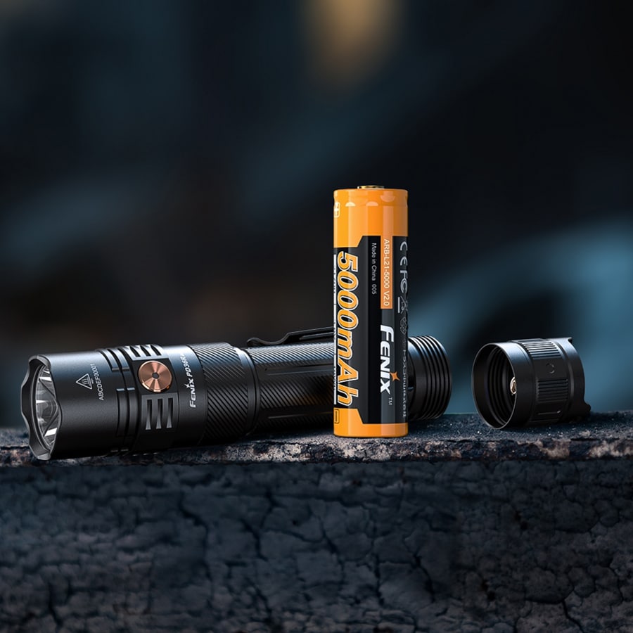 Fenix PD36R ACE Taskulamppu 3000 lumenia
