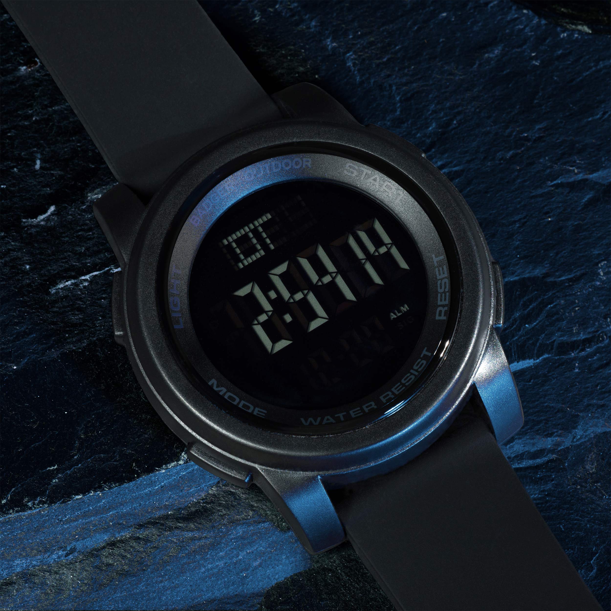Badger Outdoor Nightmark -kello - Black
