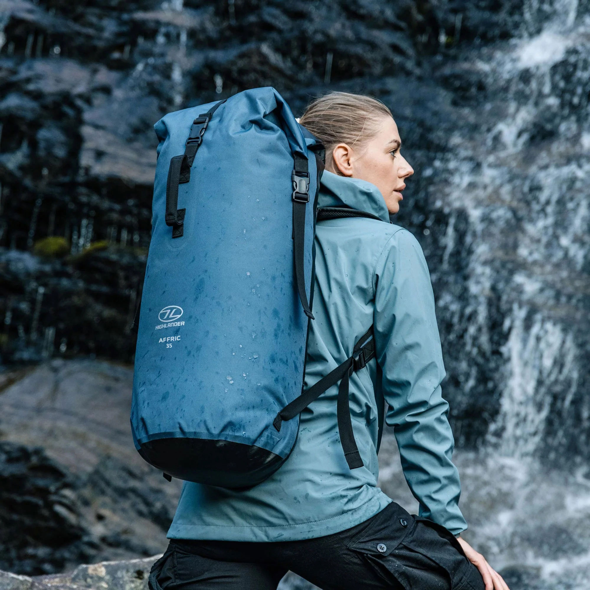 Highlander Outdoor Affric 35 l Vesitiivis Reppu - Cool Blue