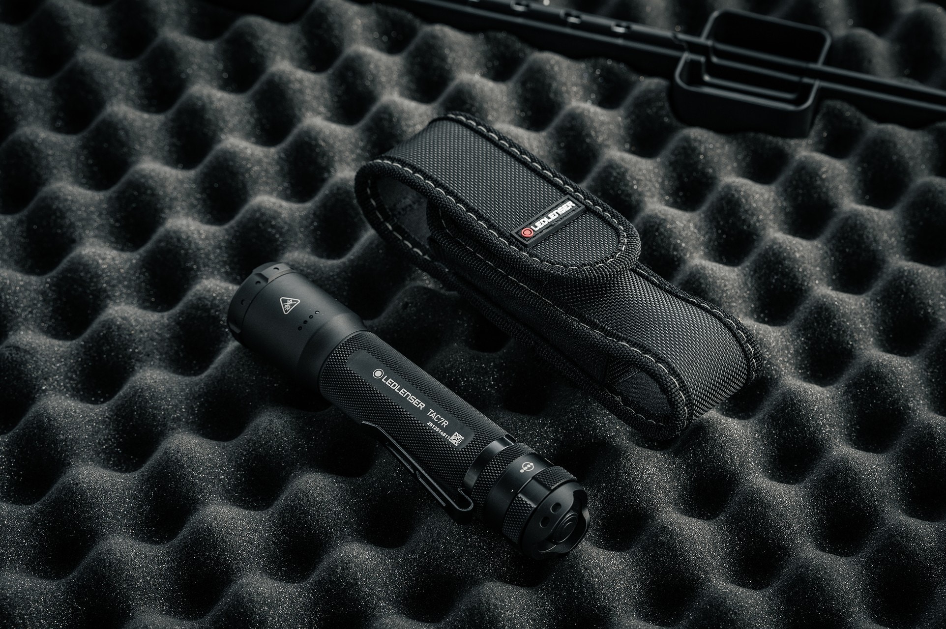 Ledlenser TAC7R Black Taskulamppu 3200 lumenia
