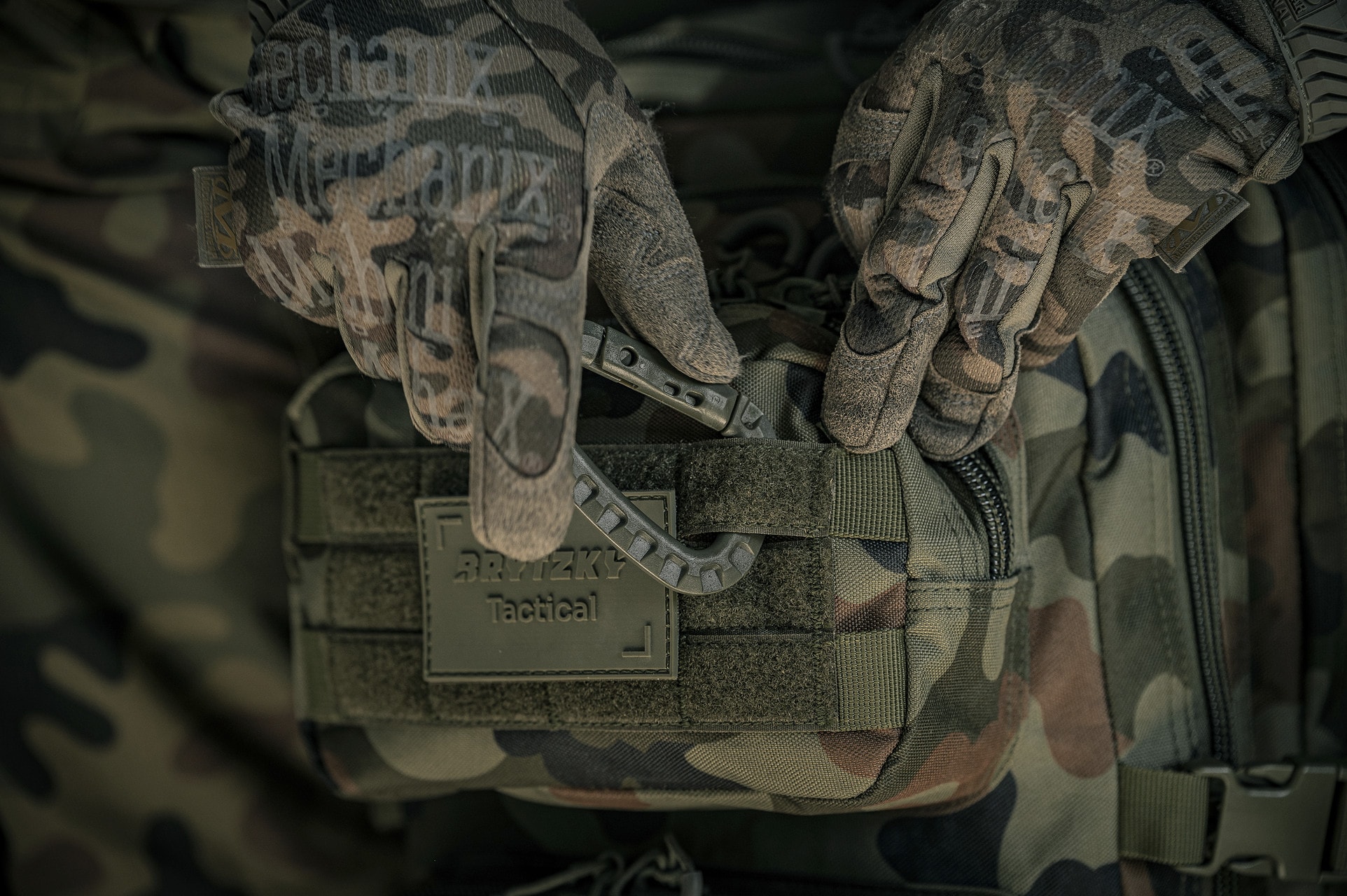 Brytzky Tactical GripLock 2 Karabiini - 6 kpl - Olive