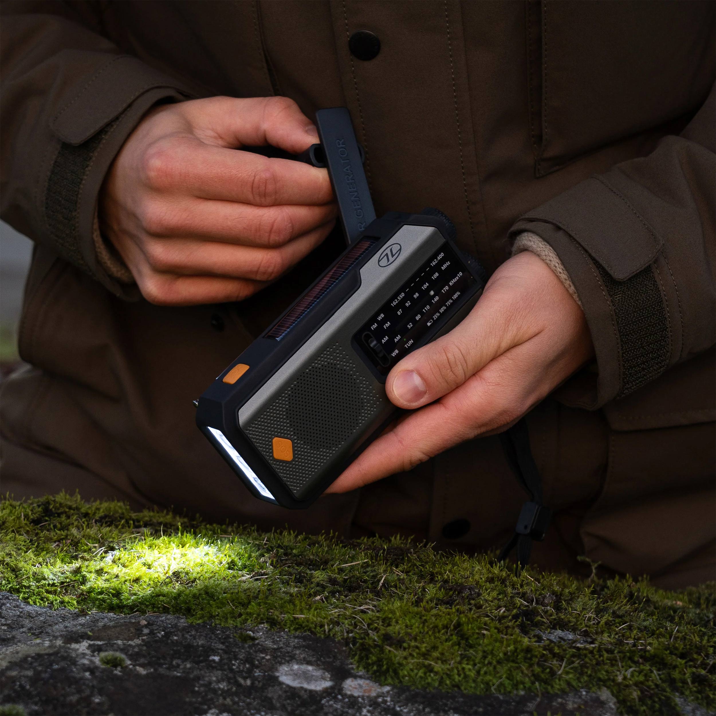 Highlander Outdoor Universal Survival Emergency Hub Hätätilaradio