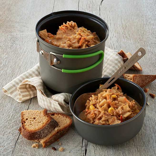 Trek'n Eat Vegaaninen Peruna-Paahdettu Sipuli -ateria 150 g/592 kcal - Pakastekuivattu